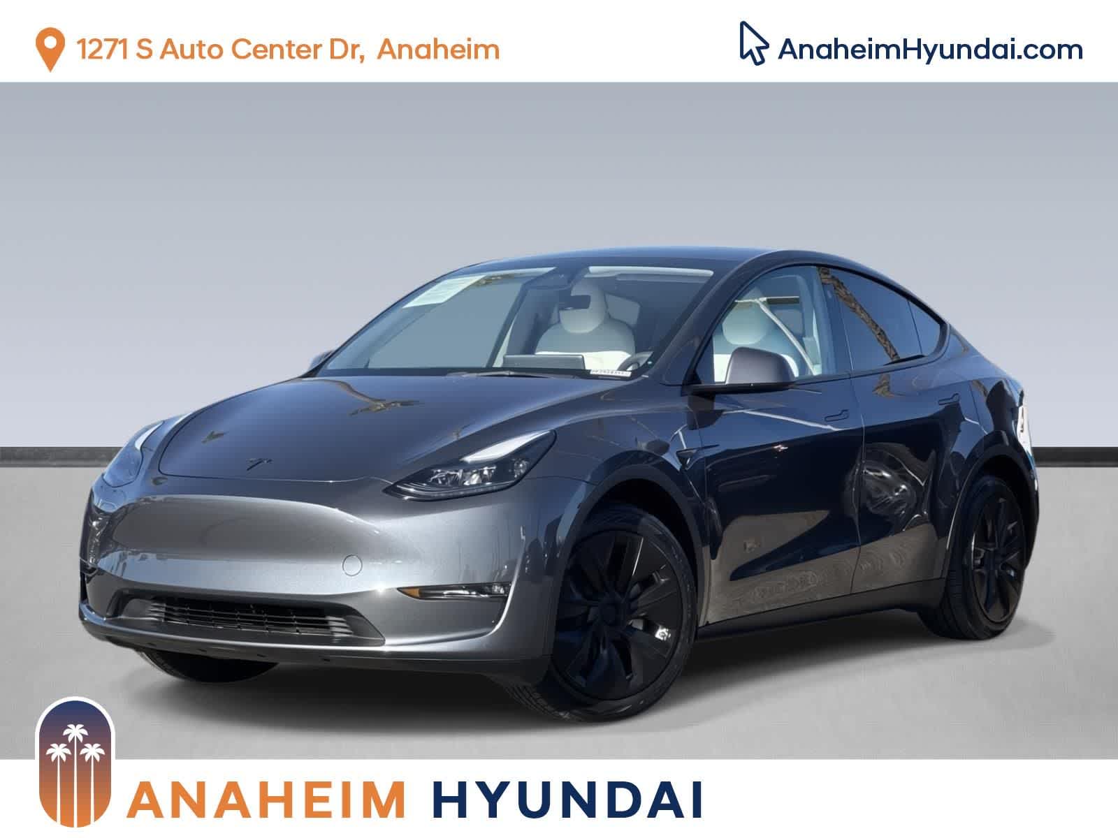 2023 Tesla Model Y Long Range's photo