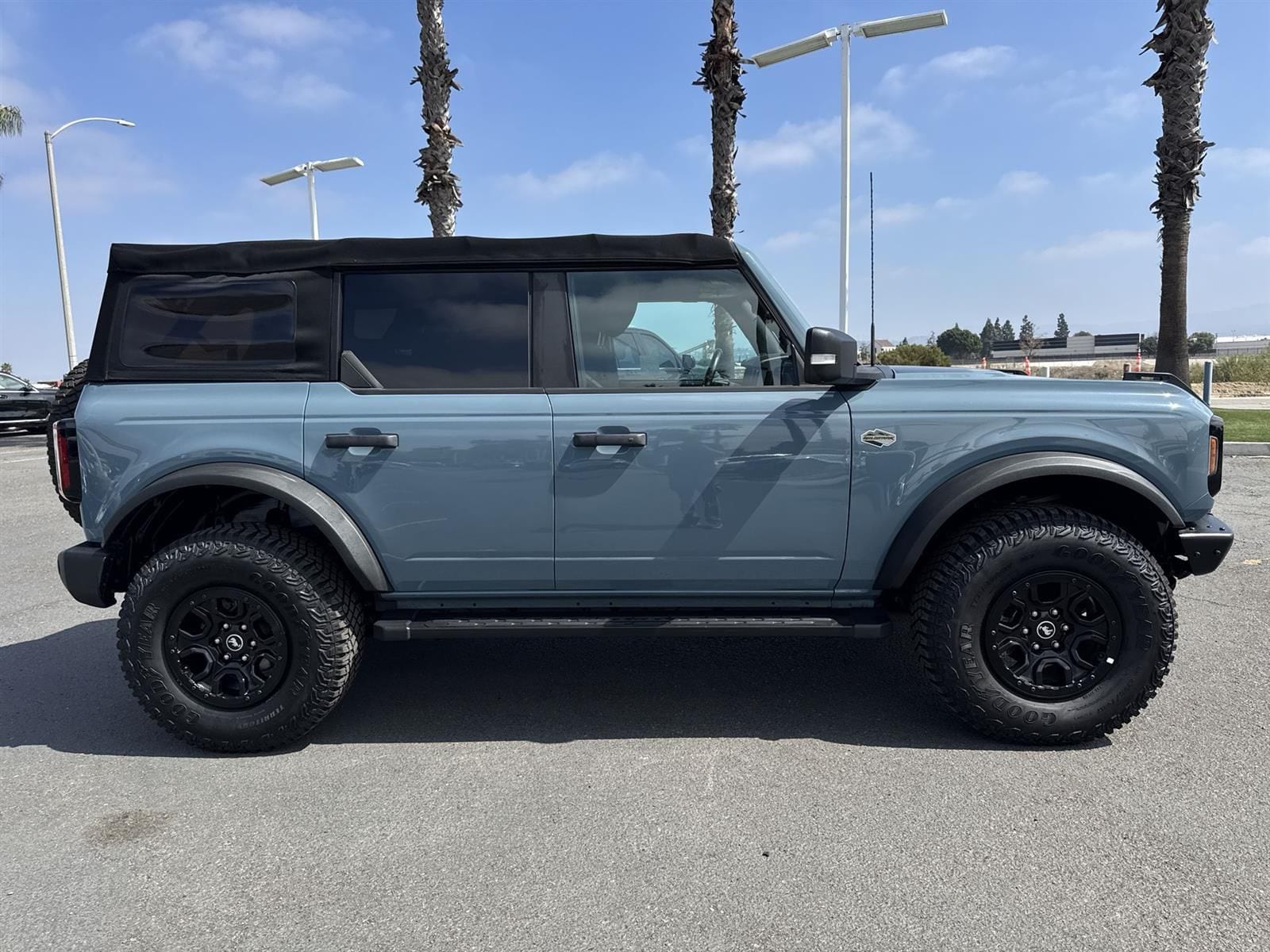Thumbnail: 2022 Ford Bronco - 3