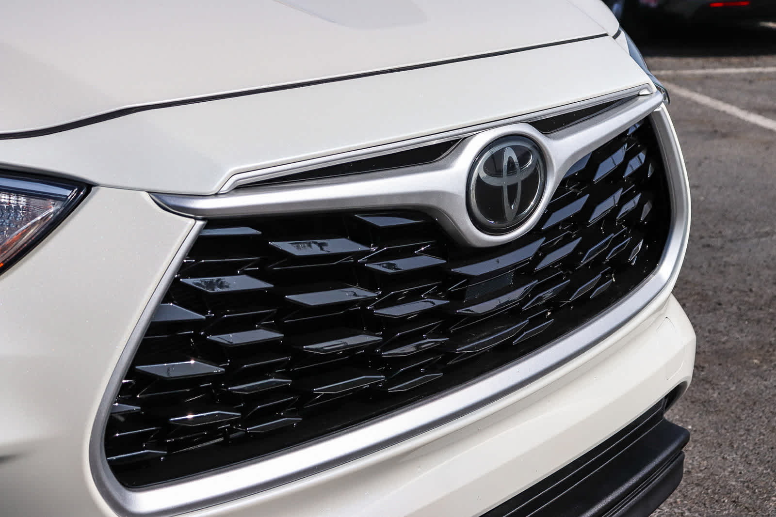2020 Toyota Highlander XLE photo 4