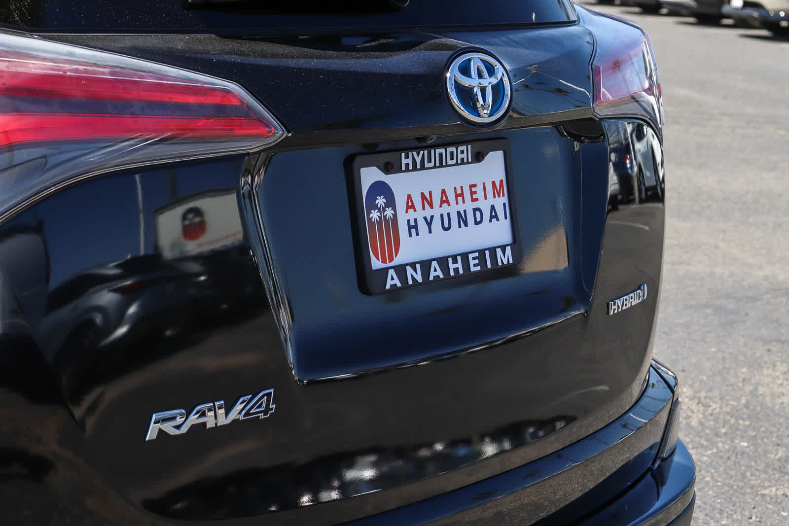 Thumbnail: 2016 Toyota RAV4 - 10