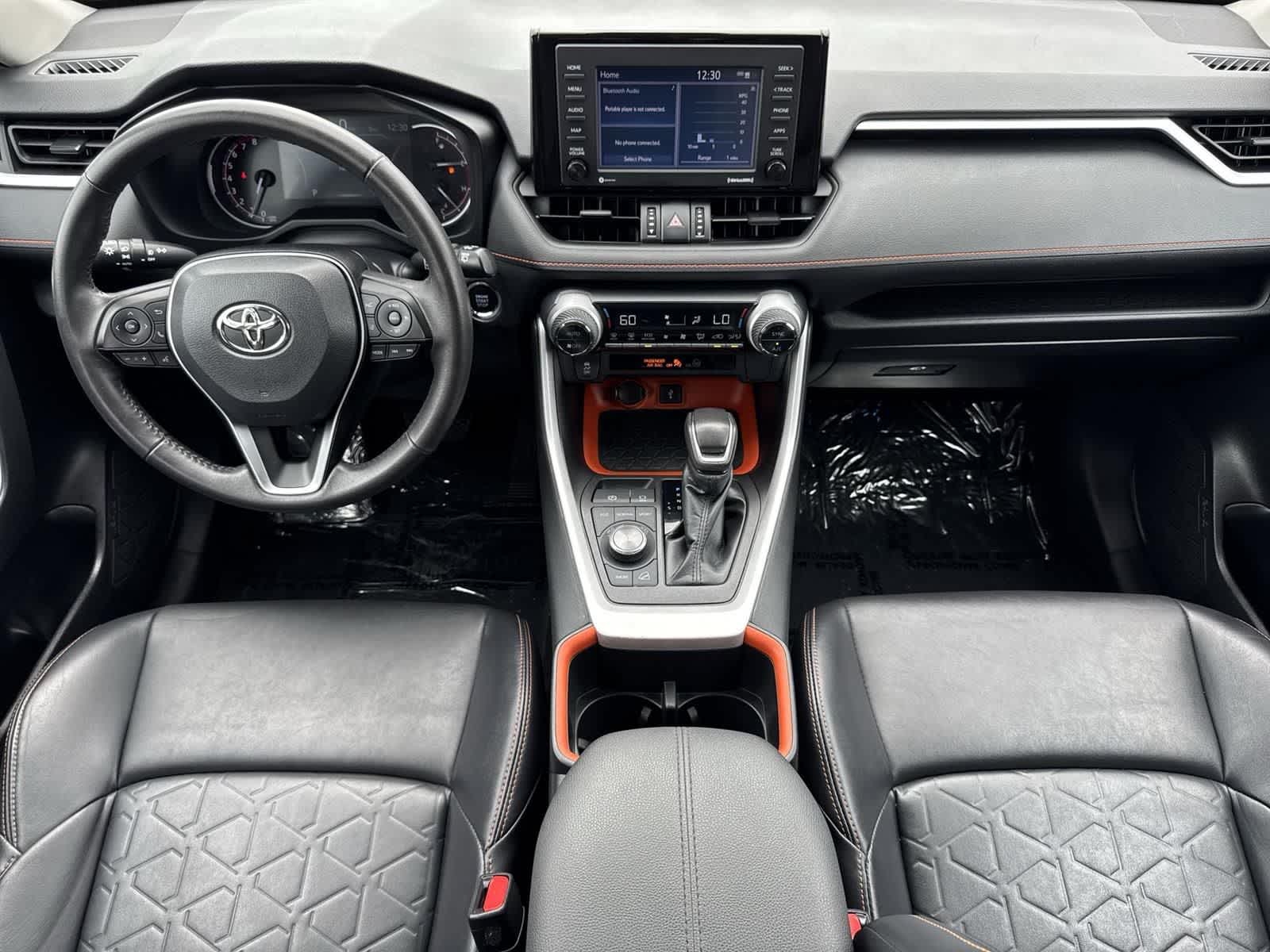Thumbnail: 2022 Toyota RAV4 - 8