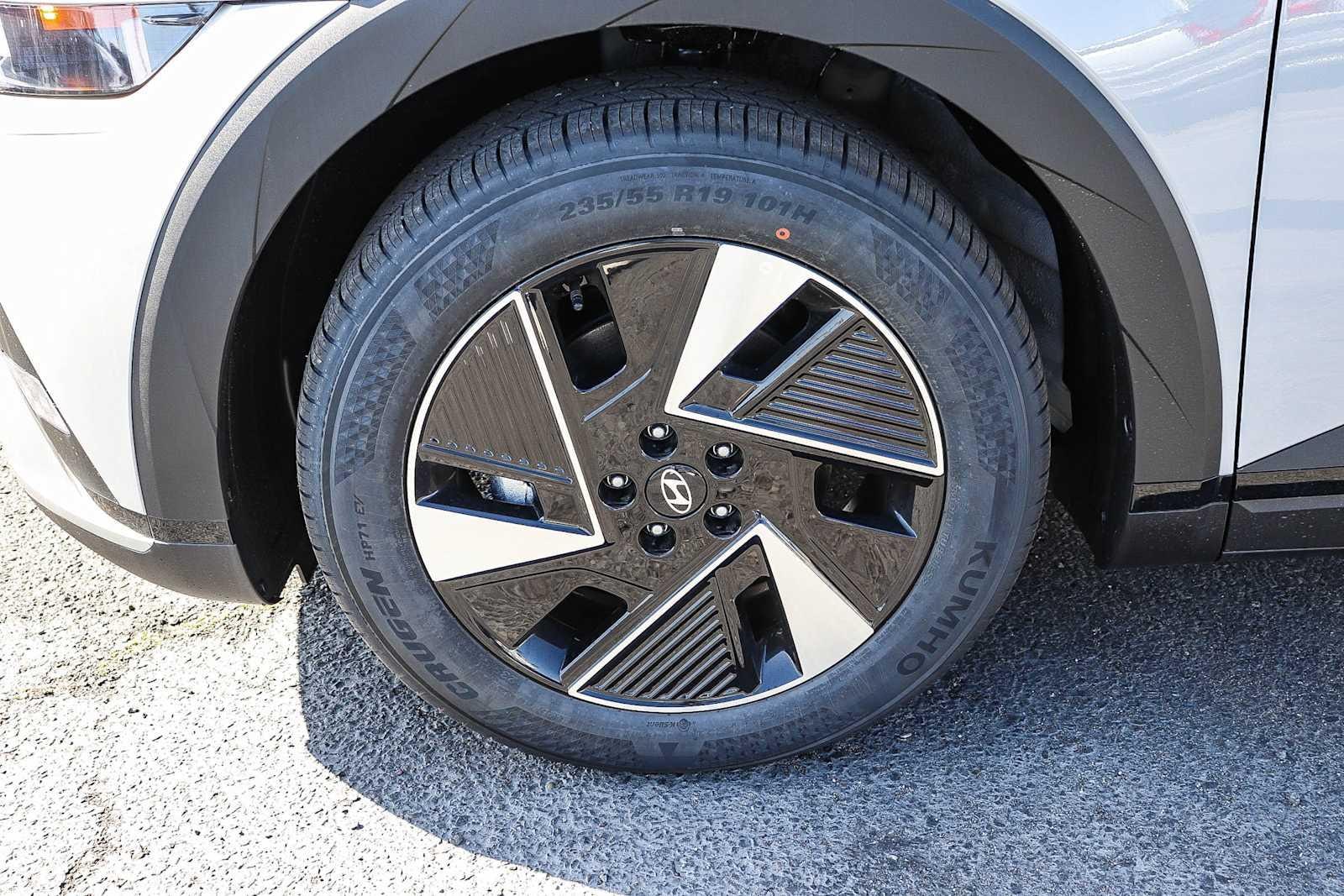 Thumbnail: 2026 Hyundai Ioniq 5 - 12