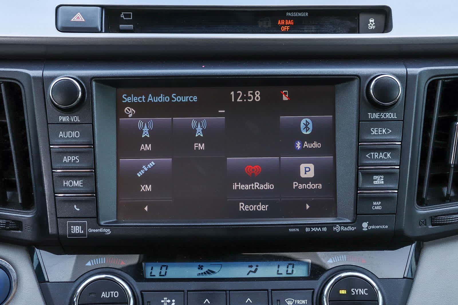 Thumbnail: 2016 Toyota RAV4 - 14