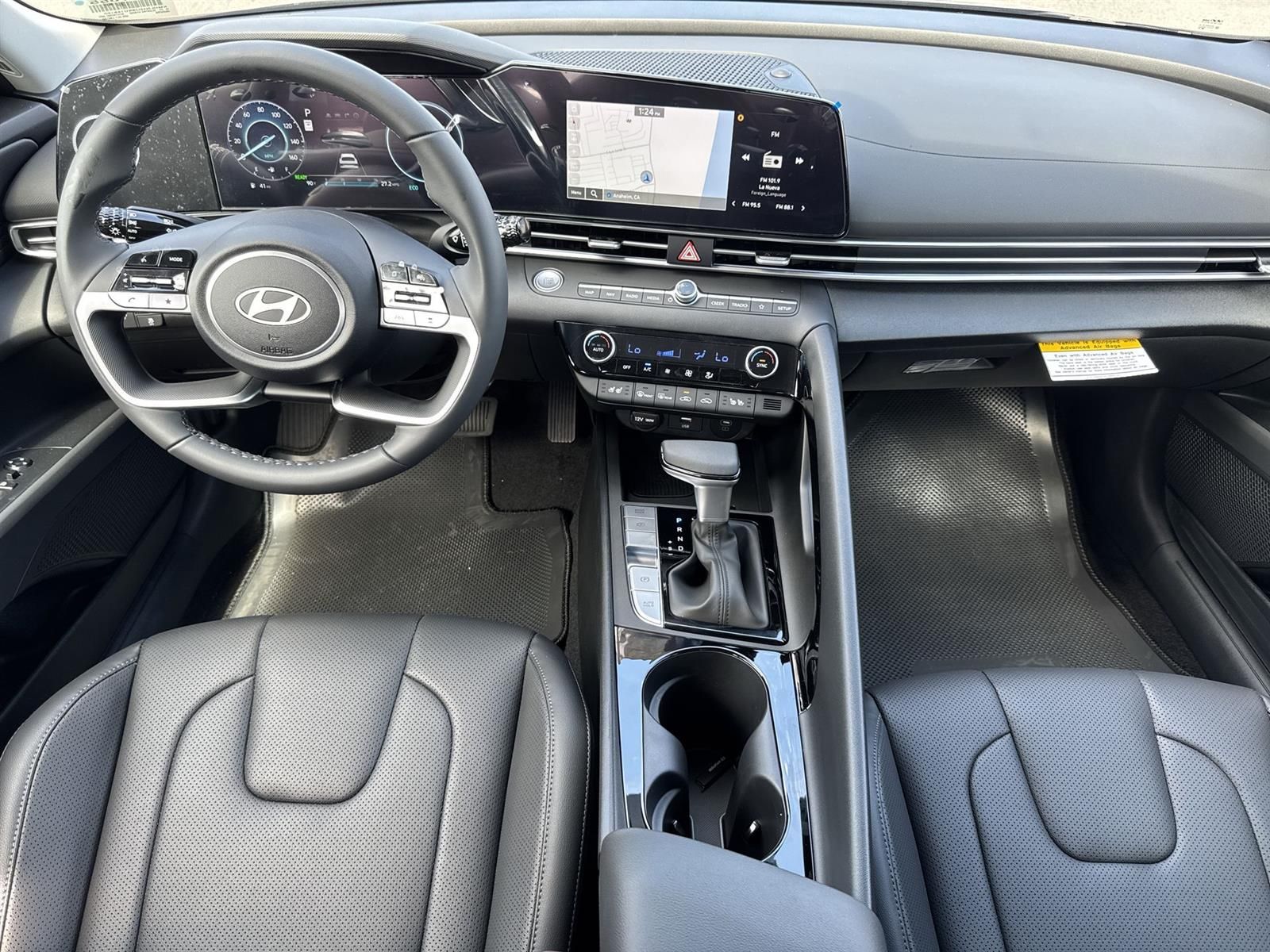 Thumbnail: 2025 Hyundai Elantra - 9