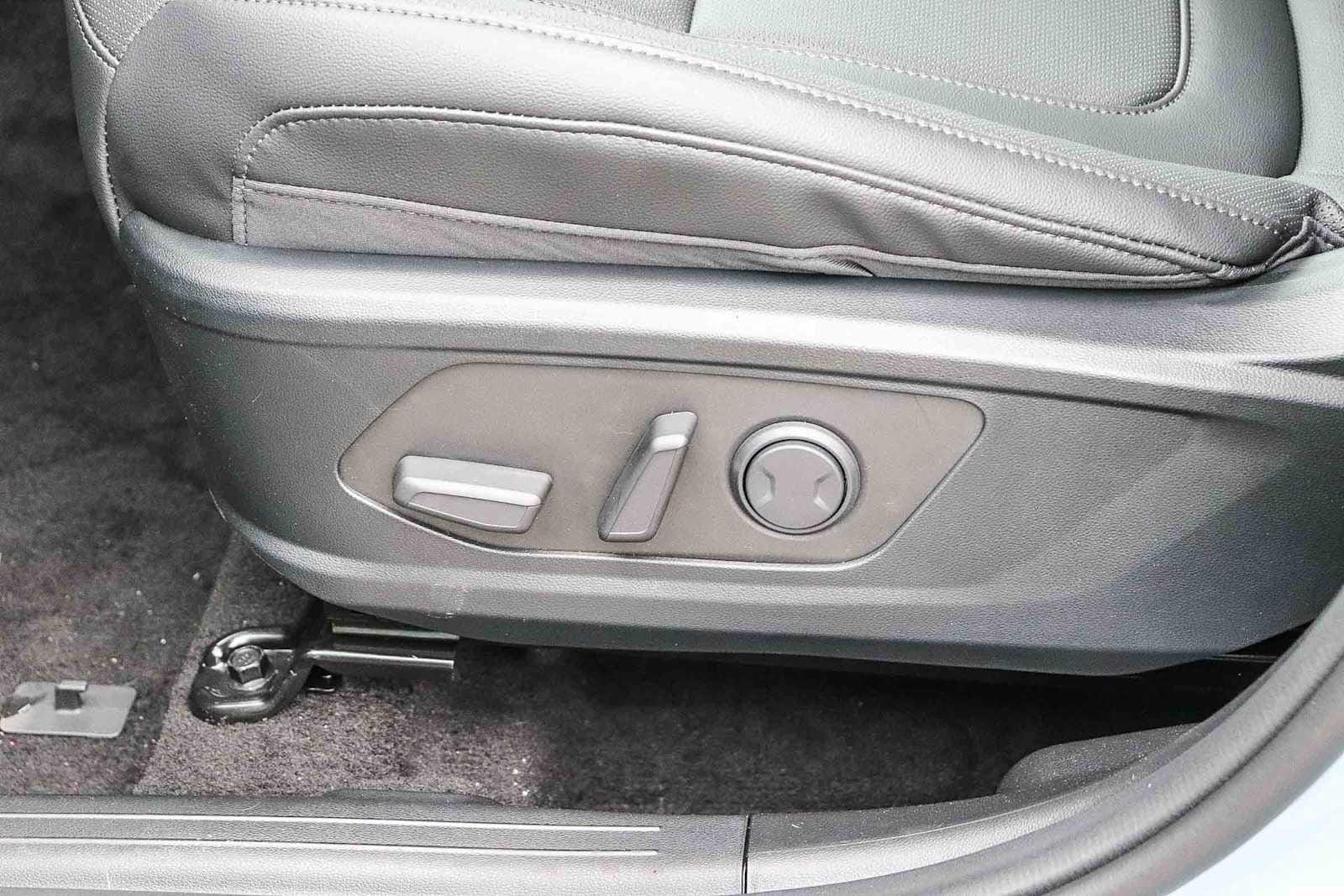 Thumbnail: 2026 Hyundai Santa Cruz - 25