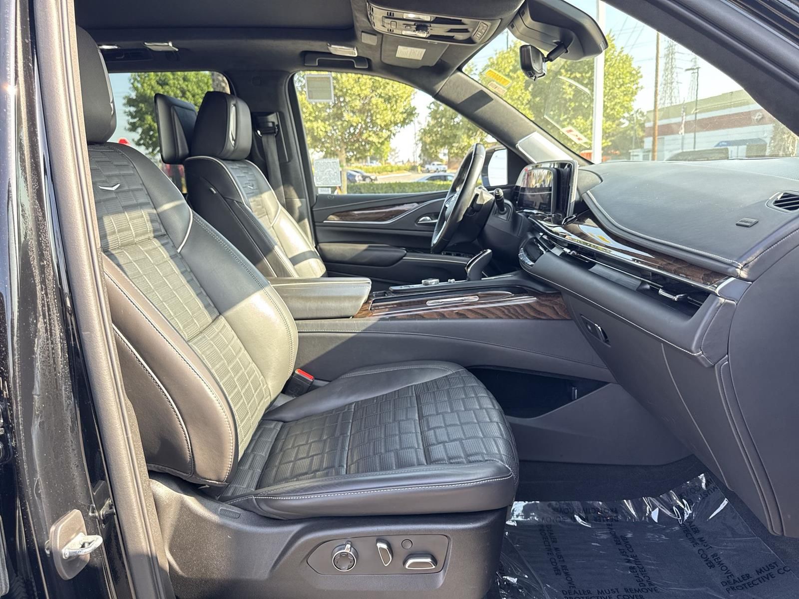 Thumbnail: 2022 Cadillac Escalade - 40
