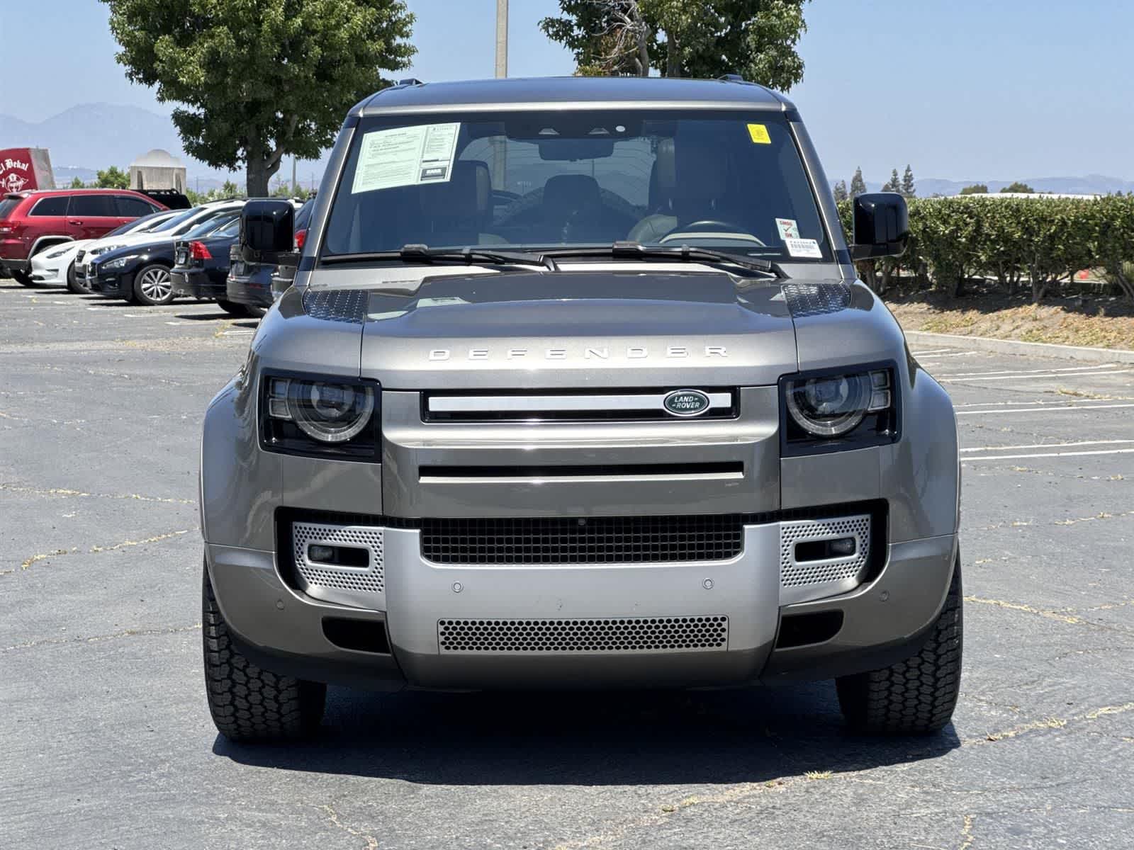 Thumbnail: 2022 Land Rover Defender - 2