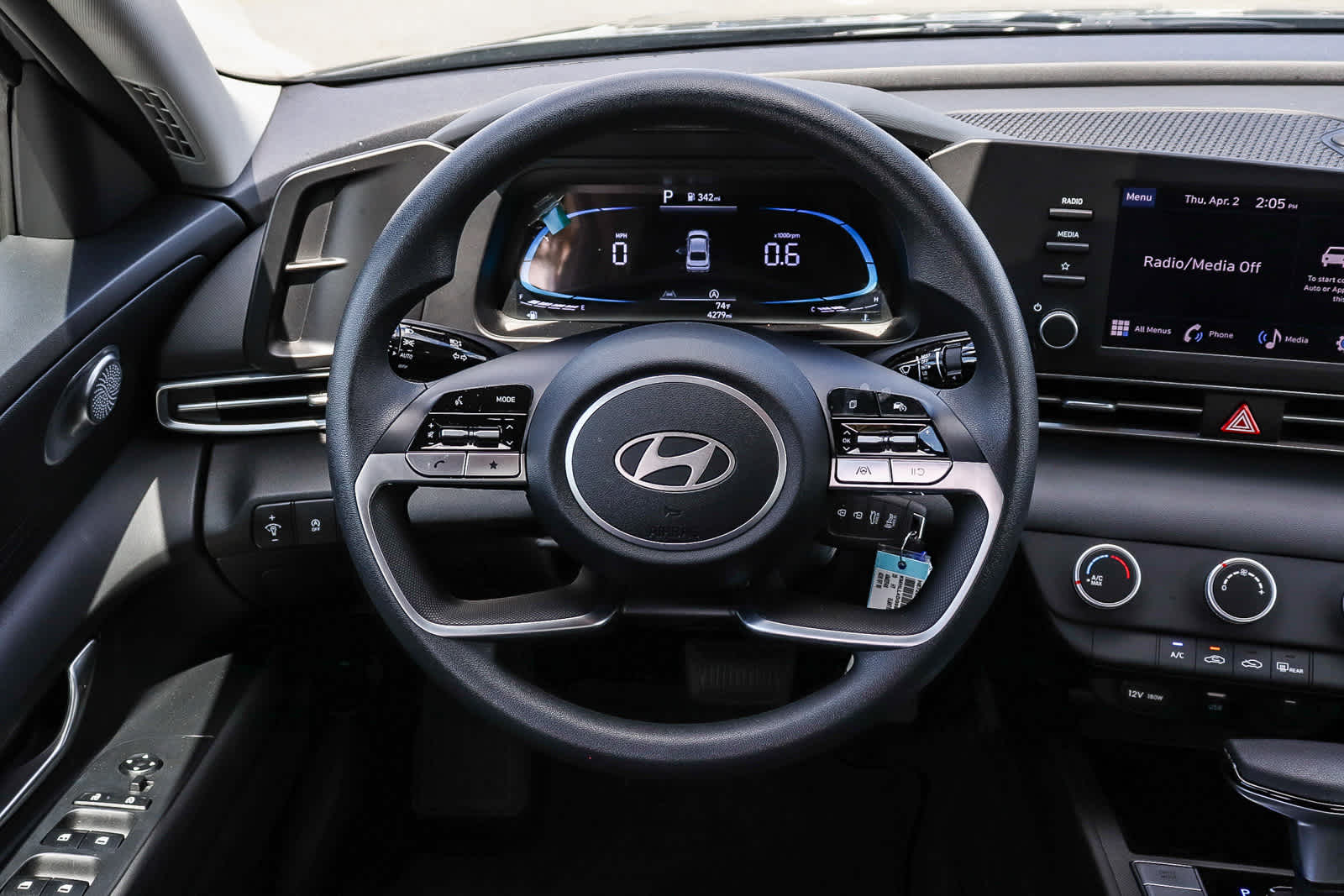 Thumbnail: 2025 Hyundai Elantra - 17