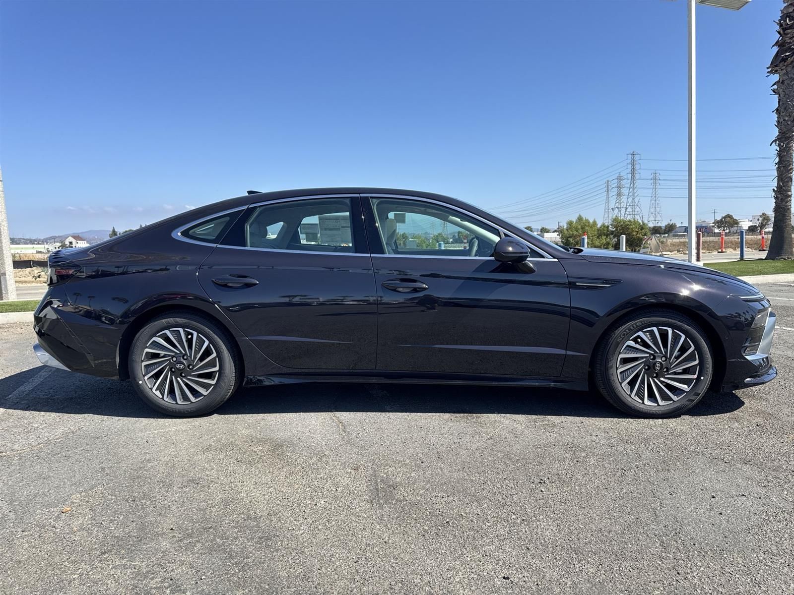Thumbnail: 2025 Hyundai Sonata - 3