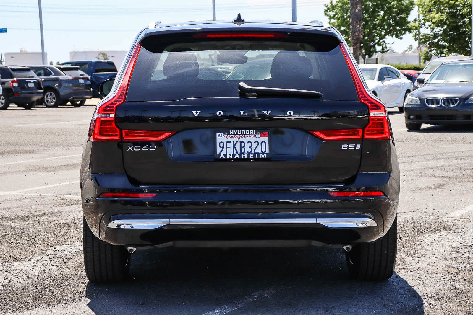 Thumbnail: 2023 Volvo XC60 - 7