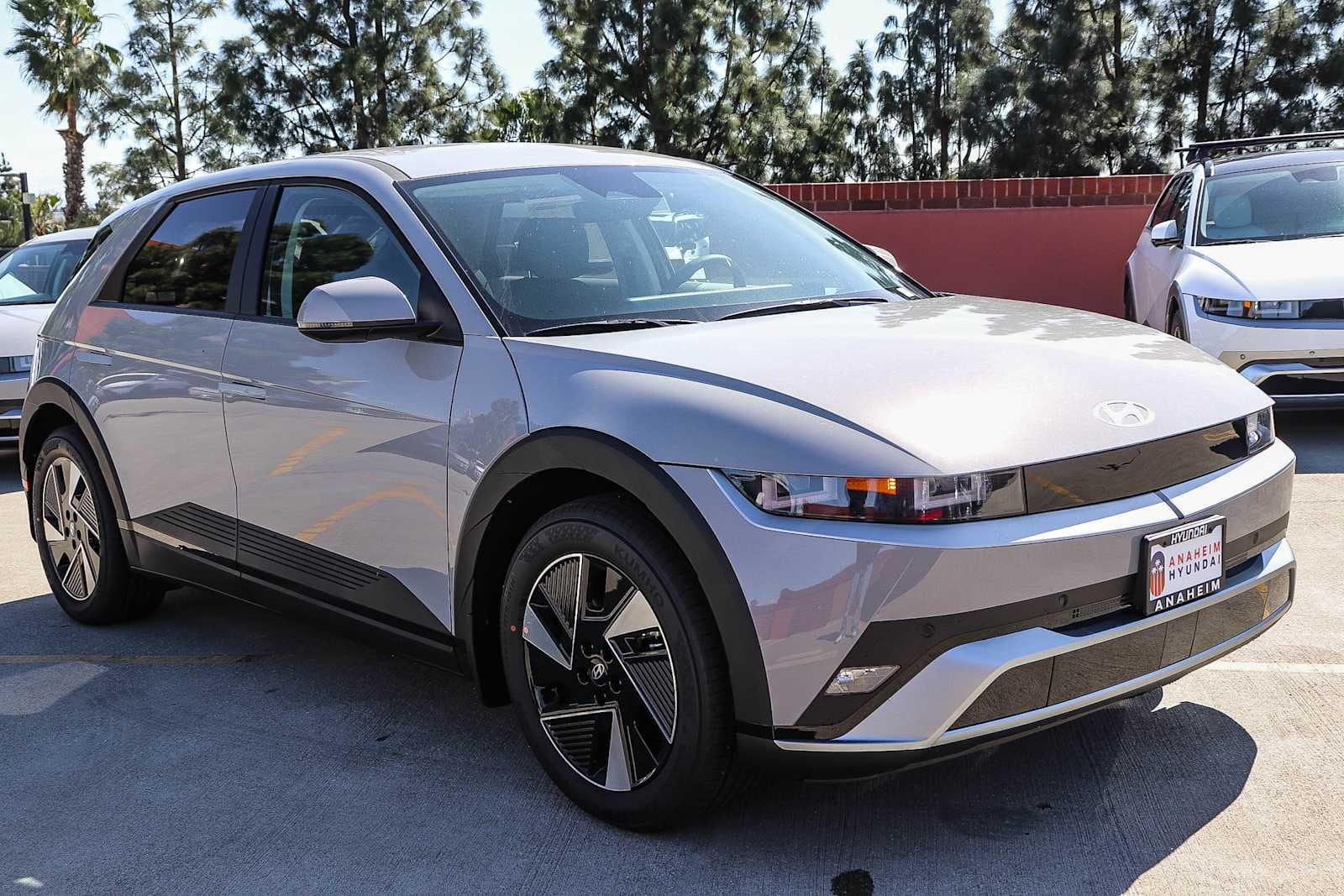 Thumbnail: 2026 Hyundai Ioniq 5 - 3