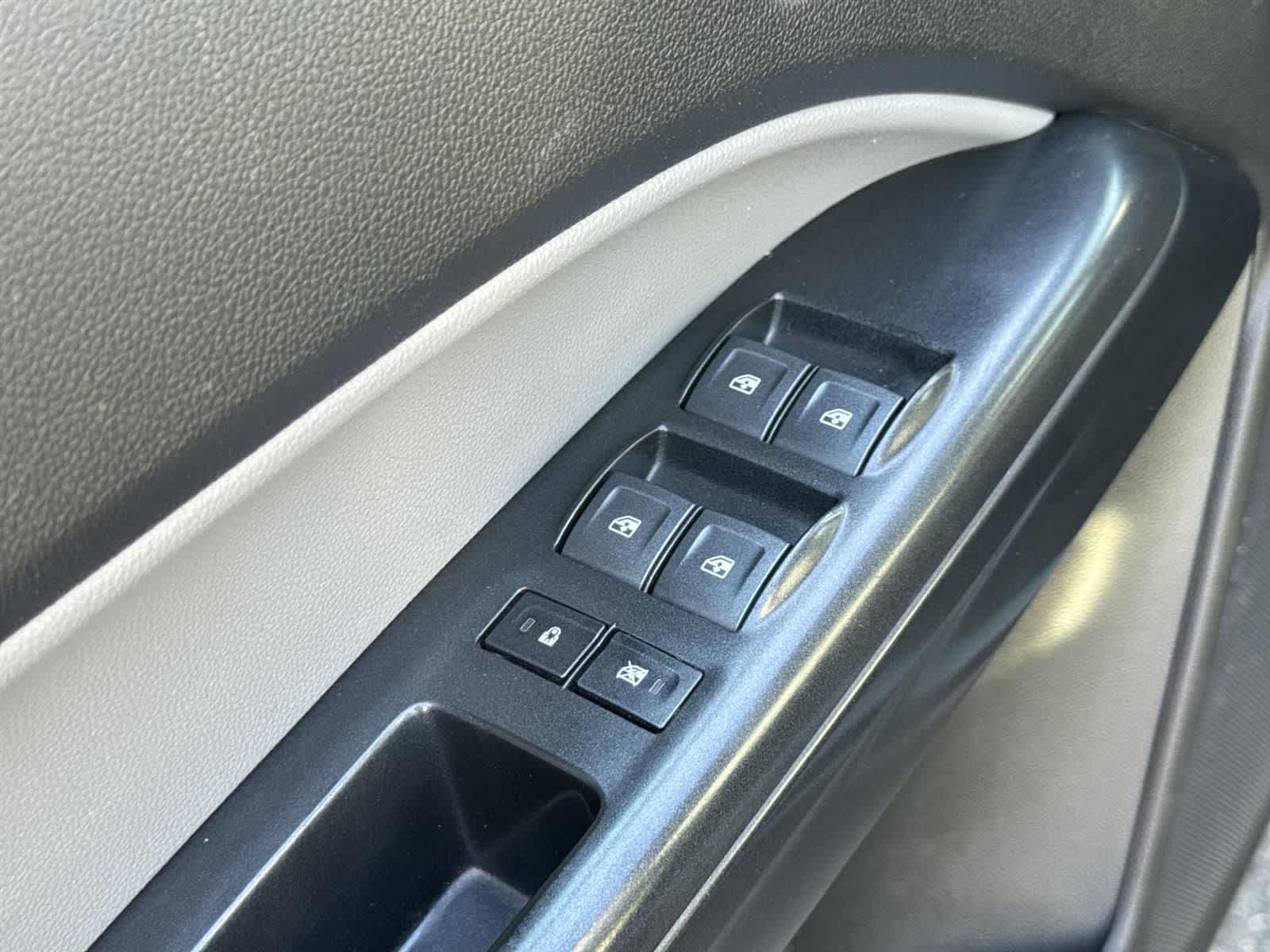 Thumbnail: 2018 Chevrolet Colorado - 15