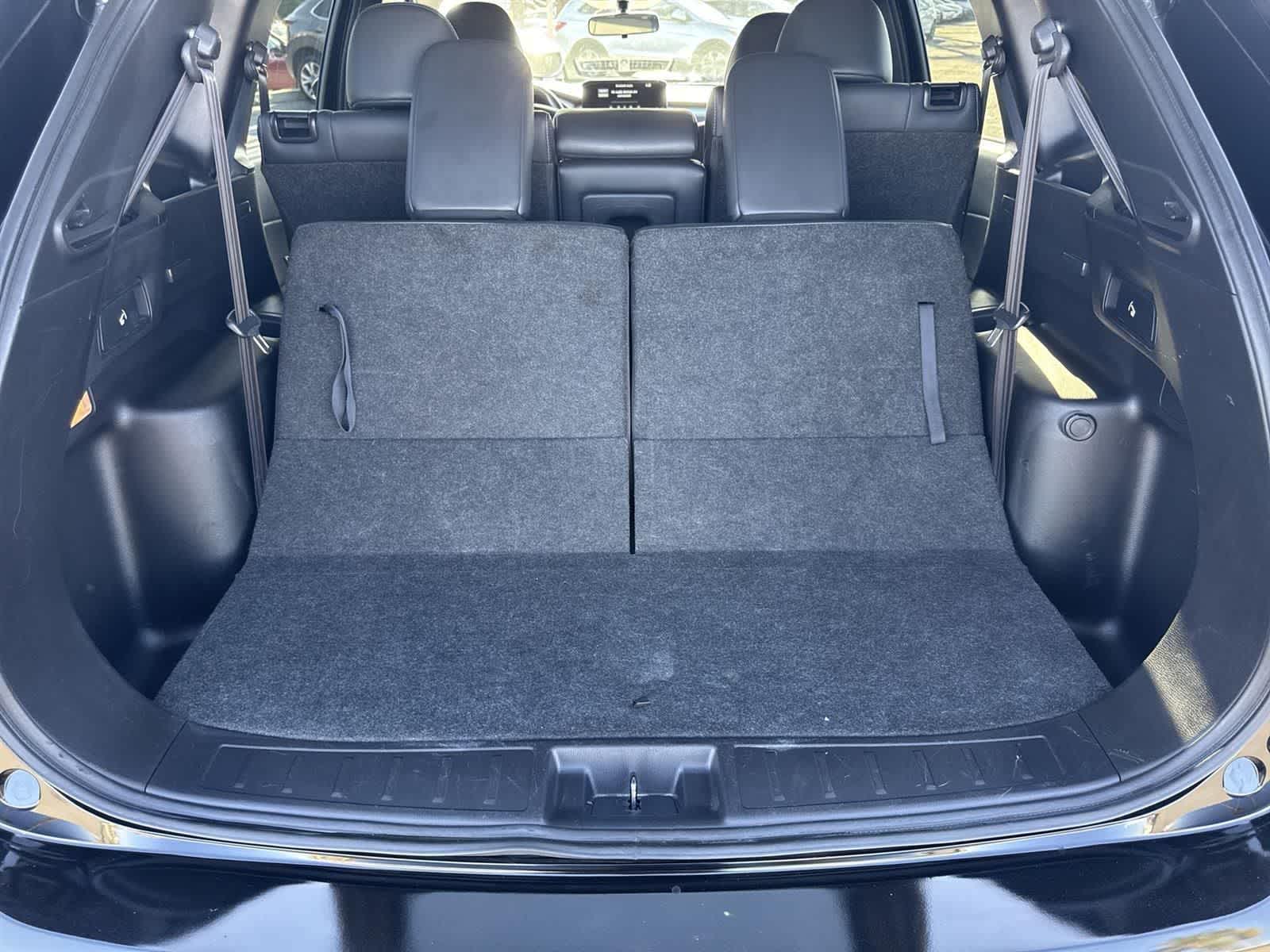 Thumbnail: 2024 Mitsubishi Outlander - 35