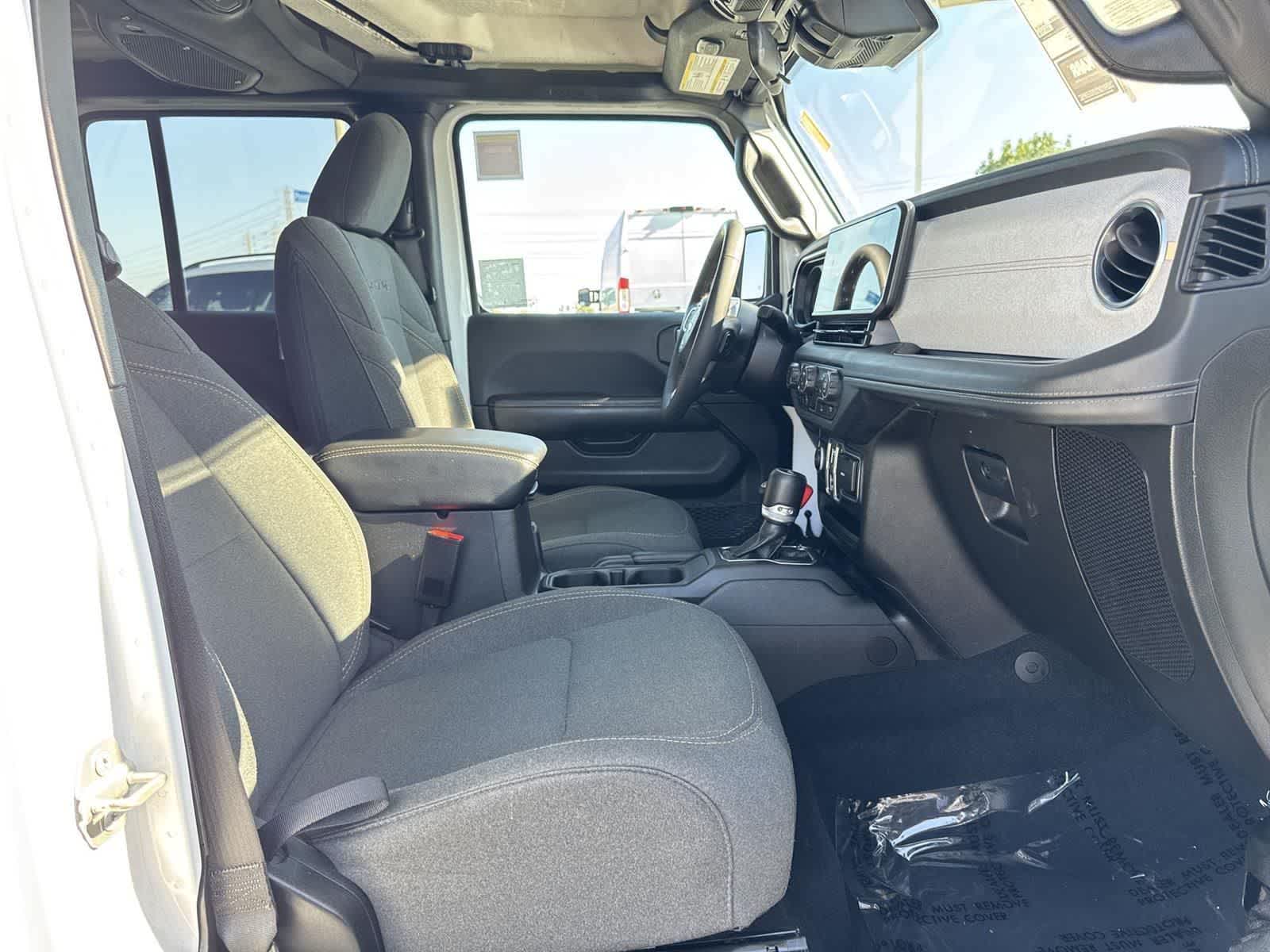 Thumbnail: 2024 Jeep Wrangler - 36