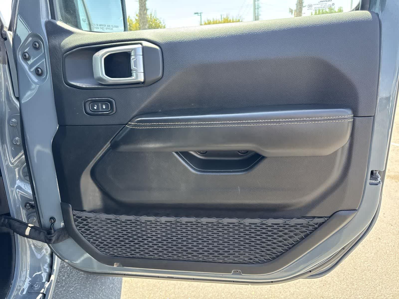 Thumbnail: 2024 Jeep Wrangler - 35