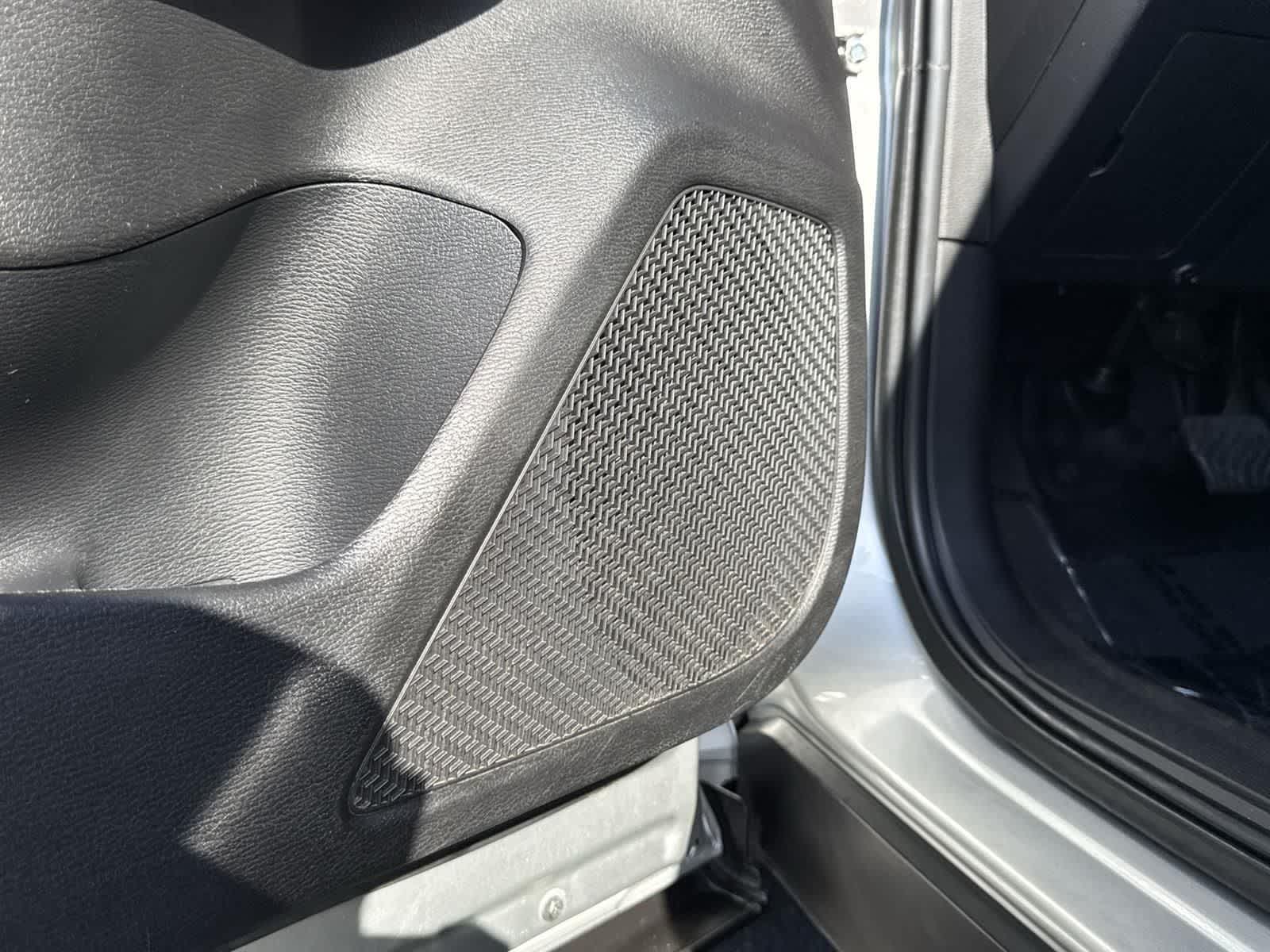 Thumbnail: 2024 Mitsubishi Outlander - 21