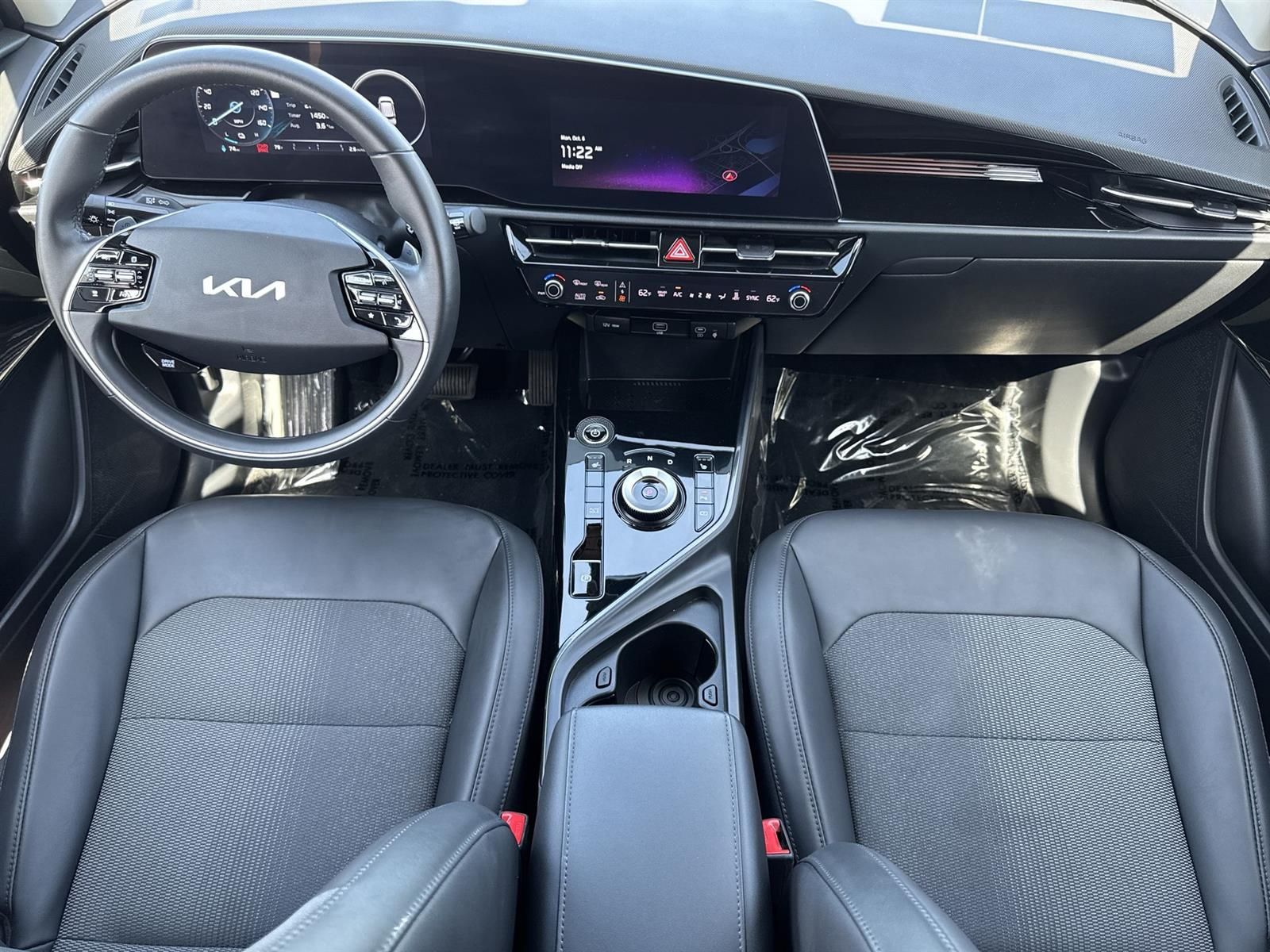 Thumbnail: 2024 Kia Niro - 8