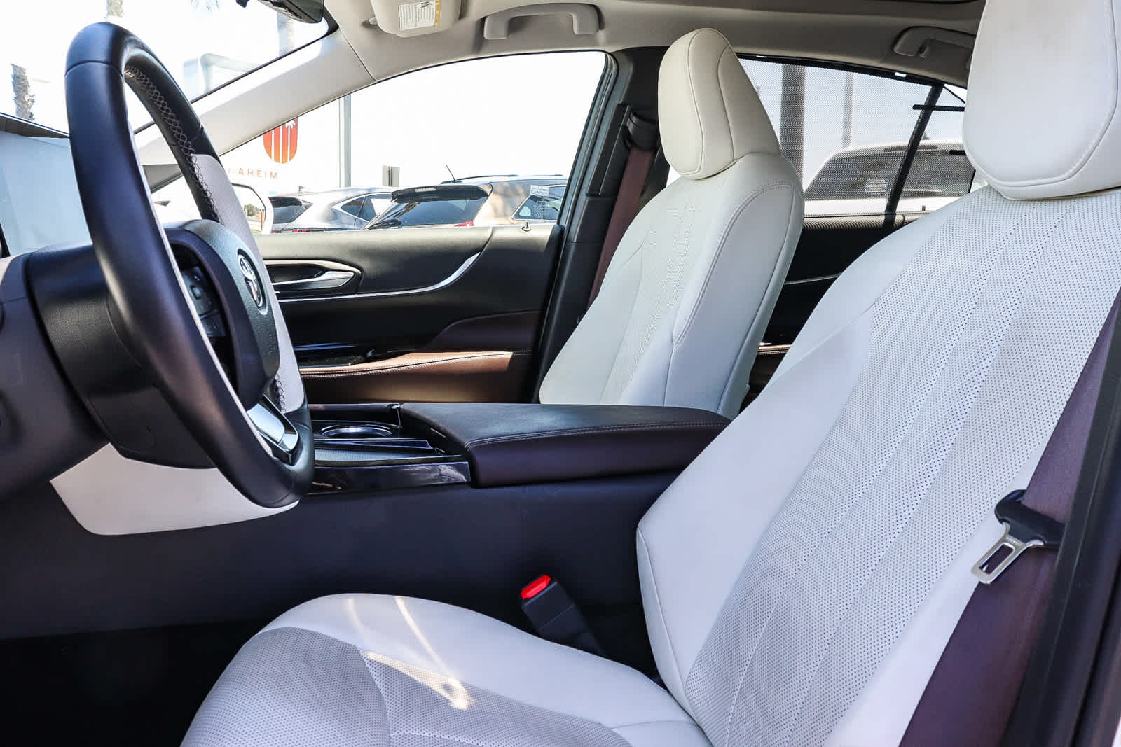 Thumbnail: 2021 Toyota Mirai - 27