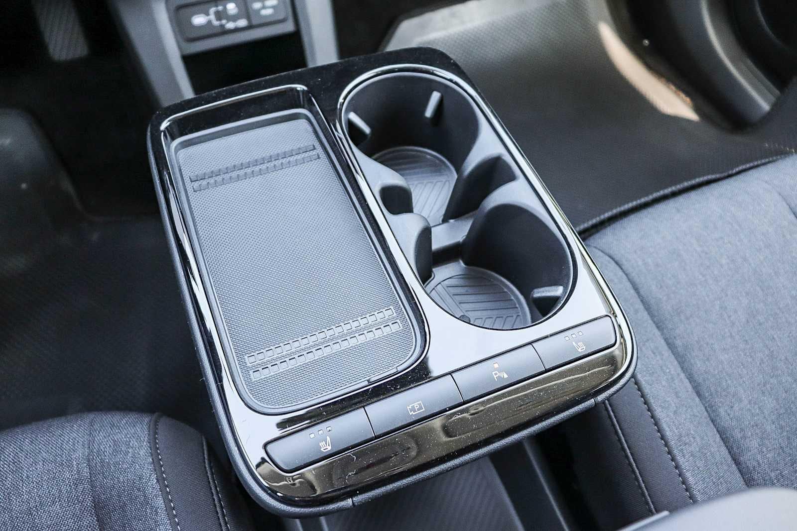 Thumbnail: 2026 Hyundai Ioniq 5 - 26