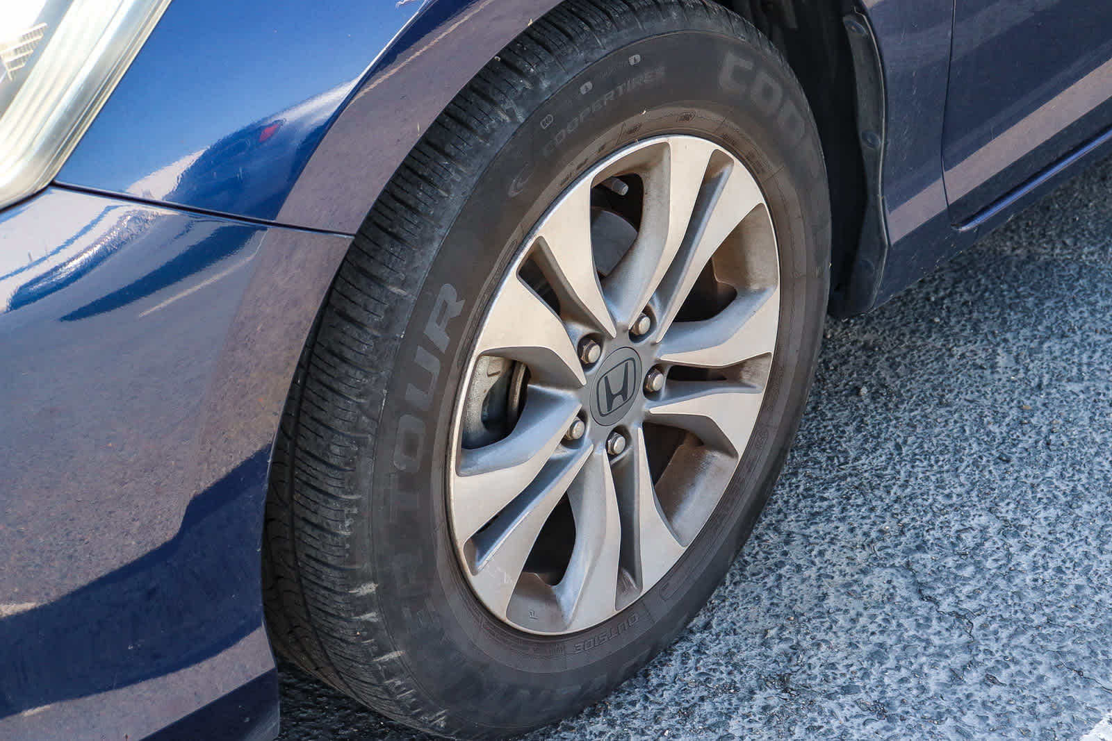 2013 Honda Accord LX photo 4