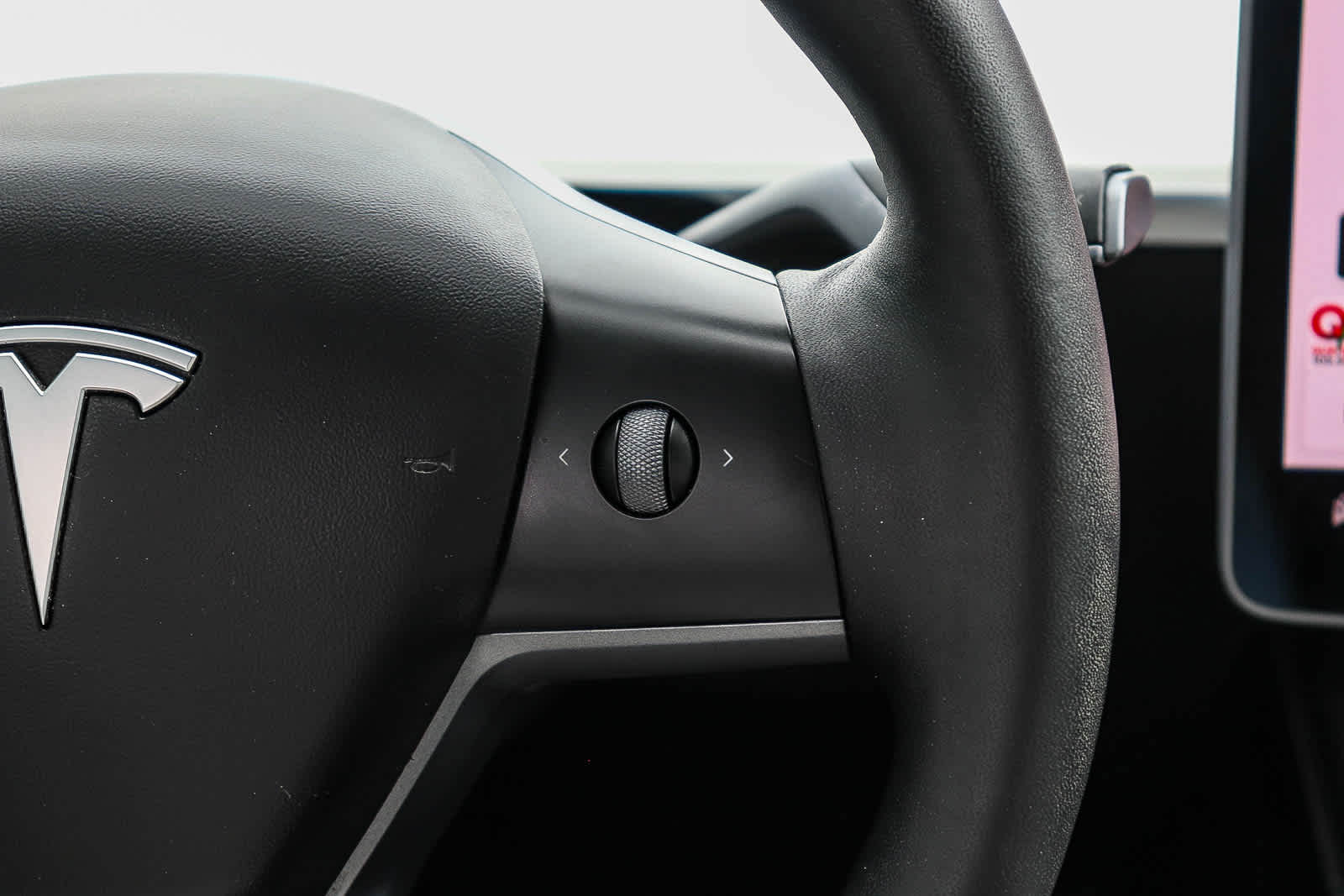 Thumbnail: 2022 Tesla Model Y - 16
