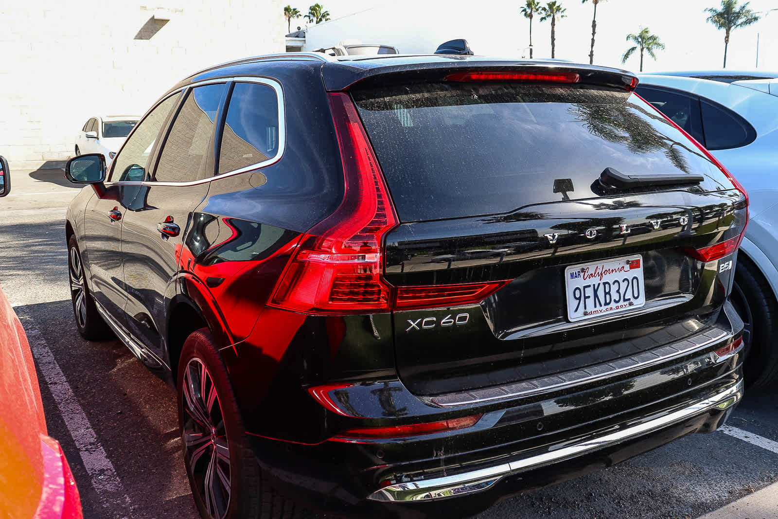 2023 Volvo XC60 Plus Bright Theme photo 6