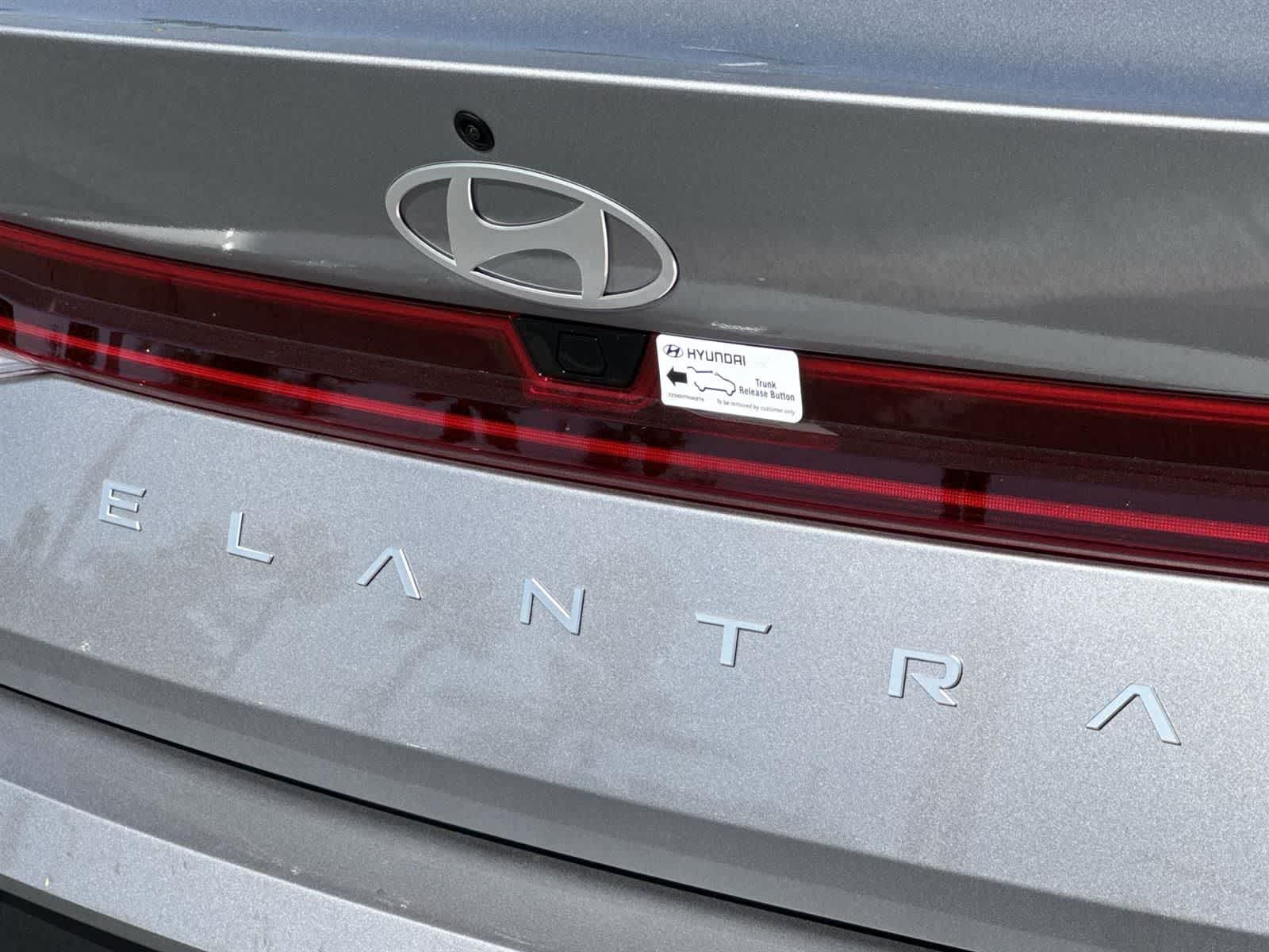 Thumbnail: 2025 Hyundai Elantra - 34
