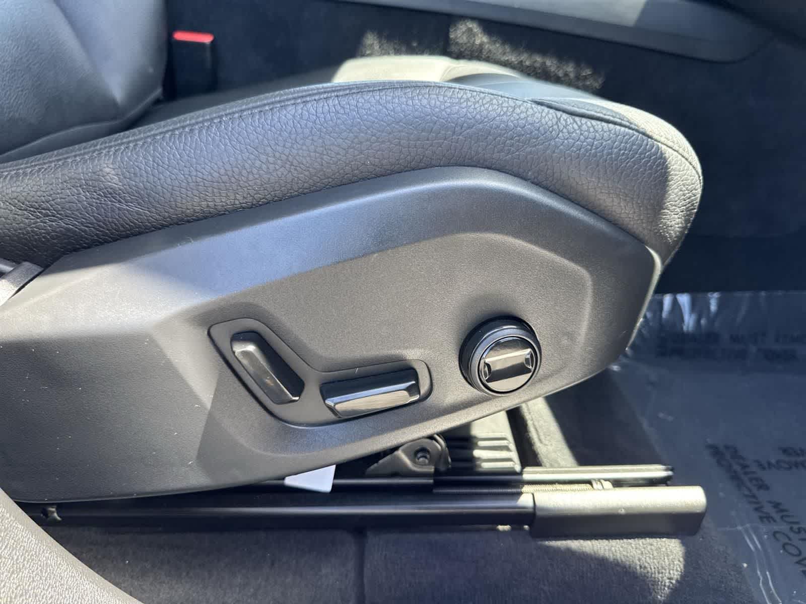 Thumbnail: 2023 Volvo XC60 - 39