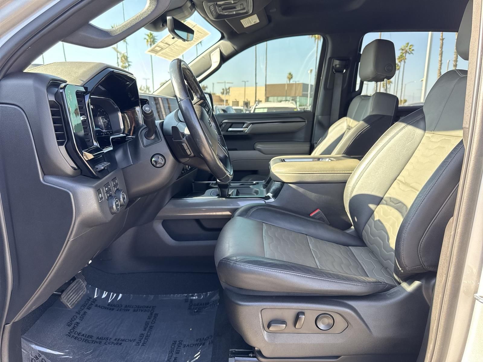 Thumbnail: 2022 Chevrolet Silverado 1500 - 23