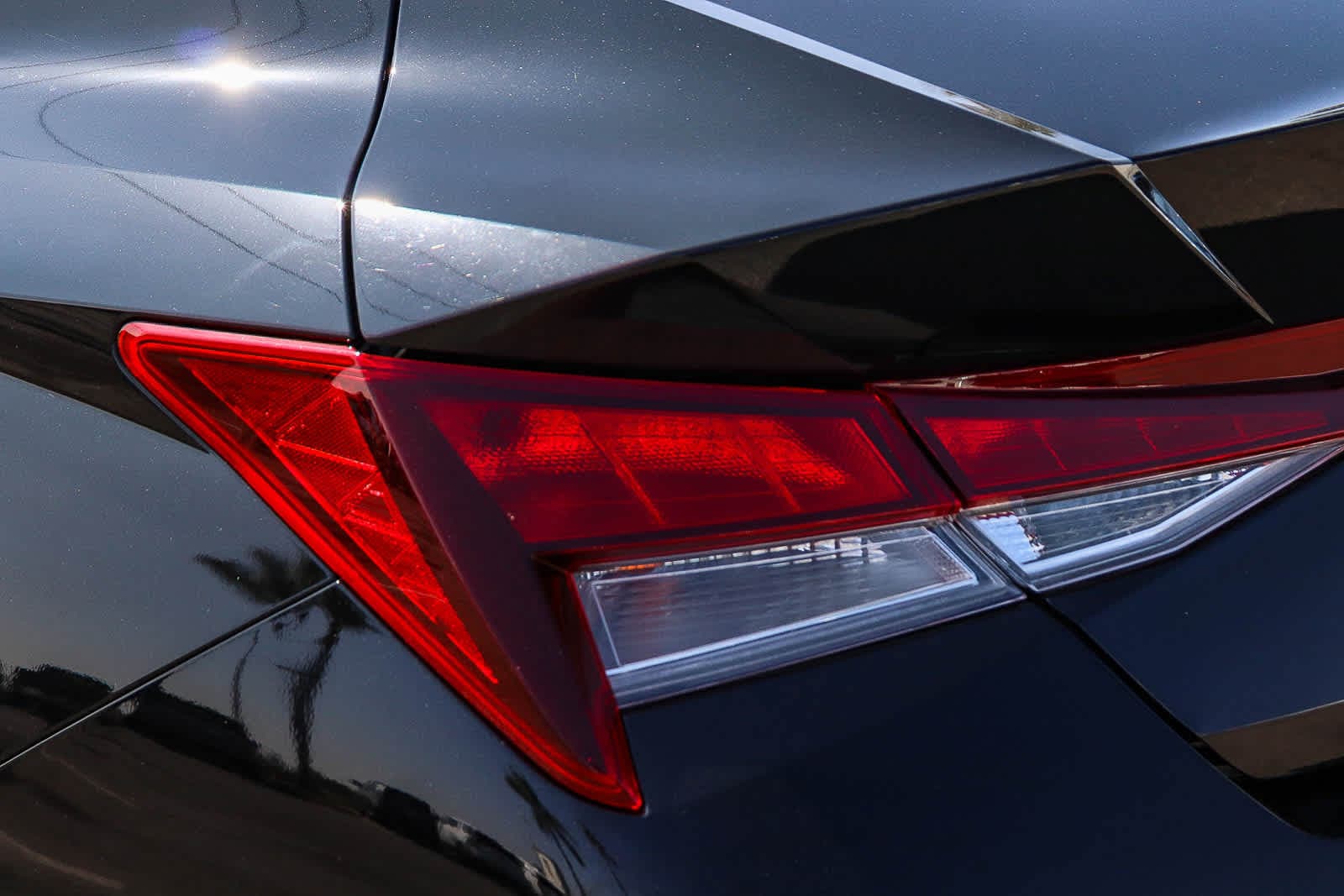 Thumbnail: 2025 Hyundai Elantra - 10