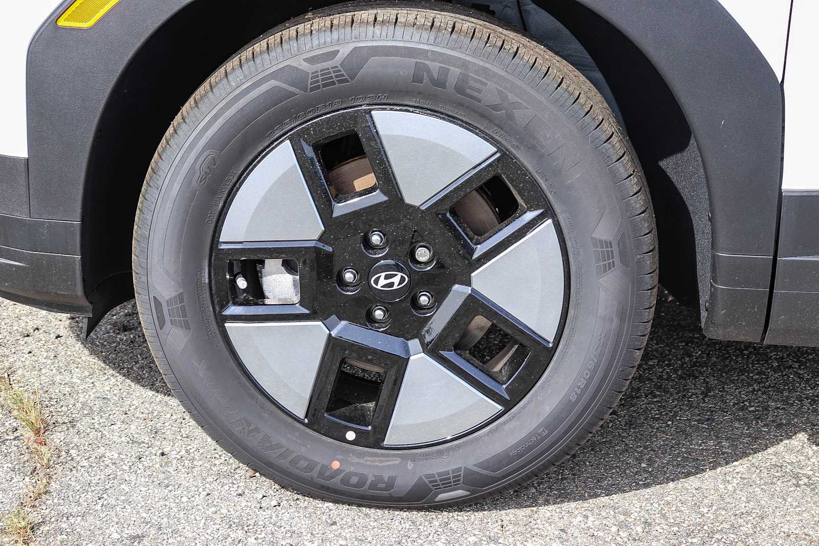 2026 Hyundai Santa Fe SE - Photo 14