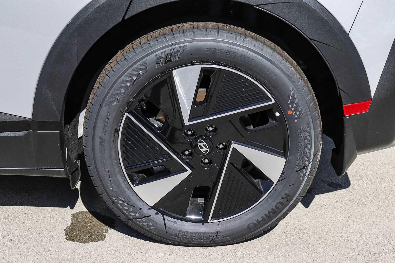 Thumbnail: 2026 Hyundai Ioniq 5 - 11