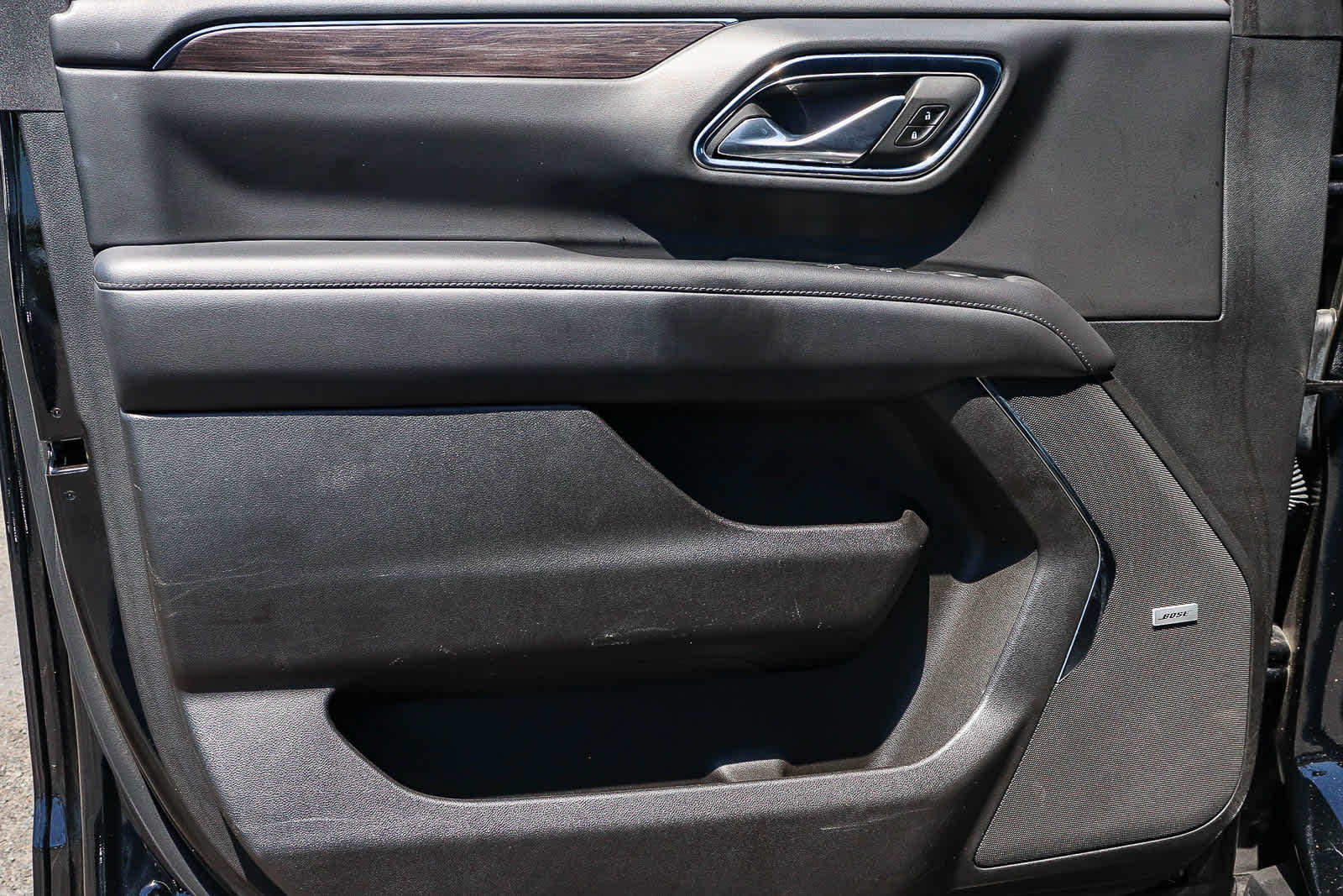 Thumbnail: 2024 Chevrolet Tahoe - 25