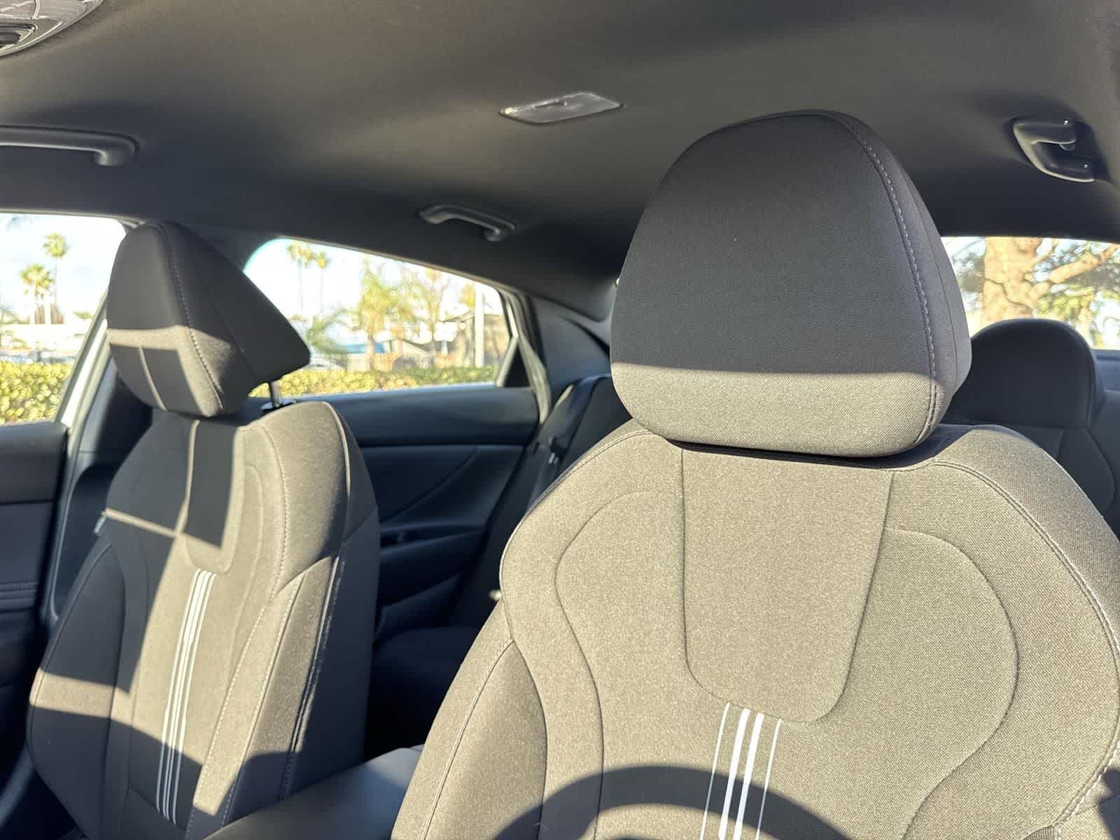 Thumbnail: 2025 Hyundai Elantra - 23