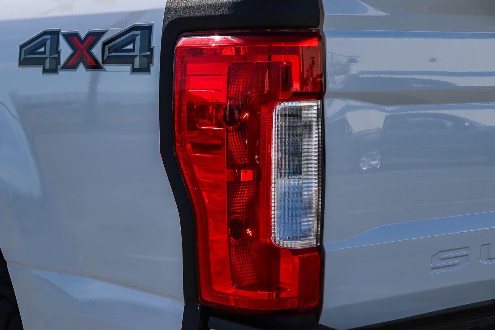 Thumbnail: 2019 Ford Econoline - 9