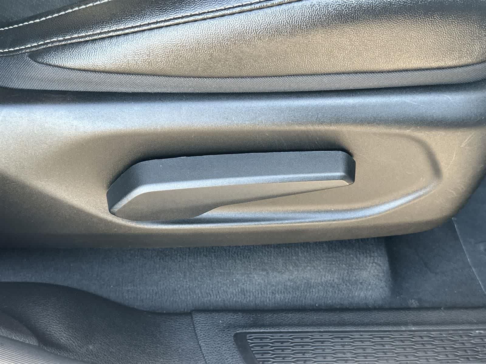 Thumbnail: 2024 Jeep Grand Cherokee L - 41