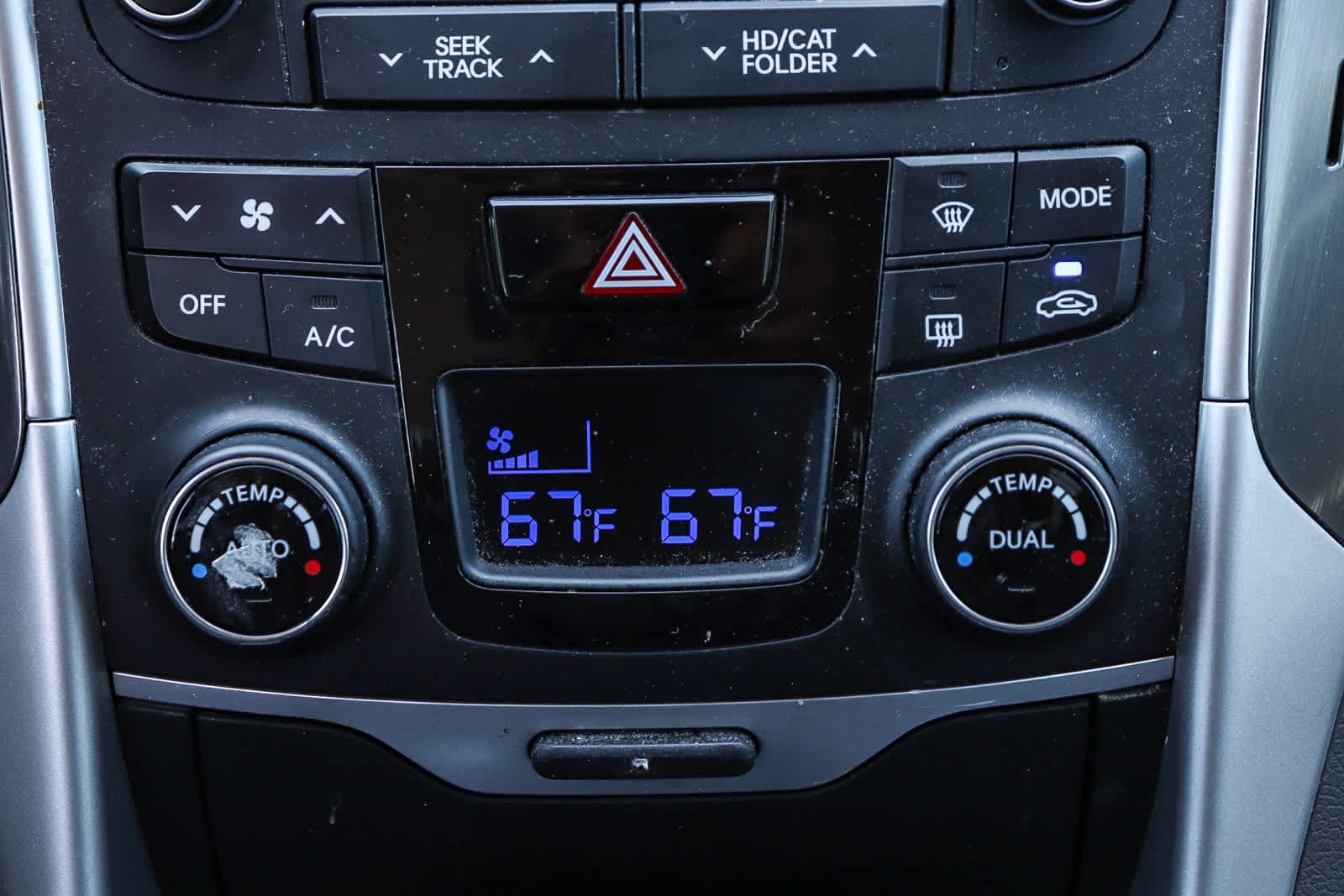 Thumbnail: 2015 Hyundai Sonata - 16