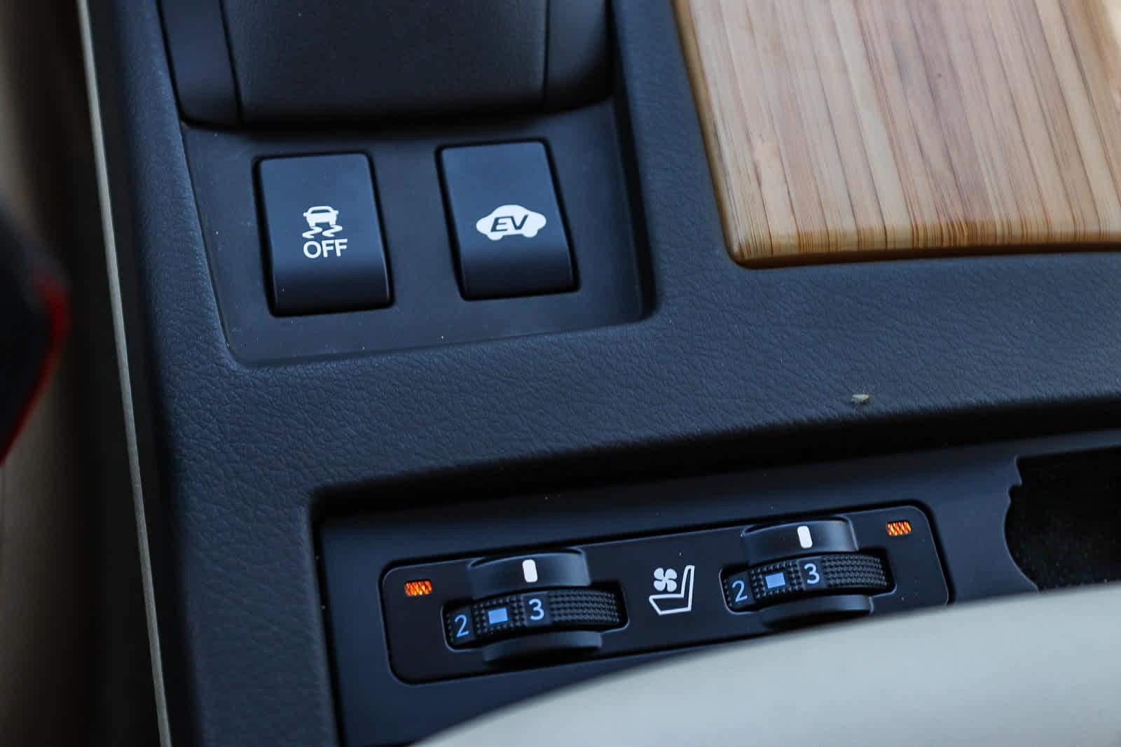 Thumbnail: 2014 Lexus RX - 30