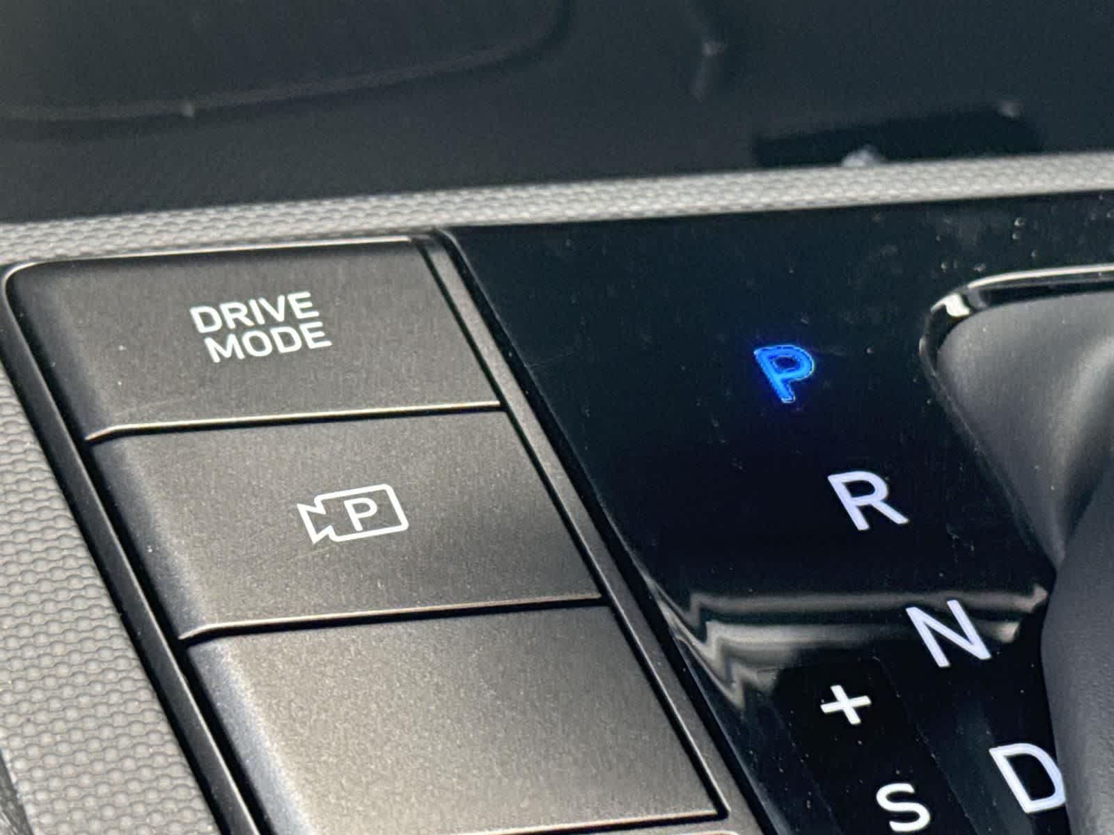 Thumbnail: 2025 Hyundai Elantra - 18