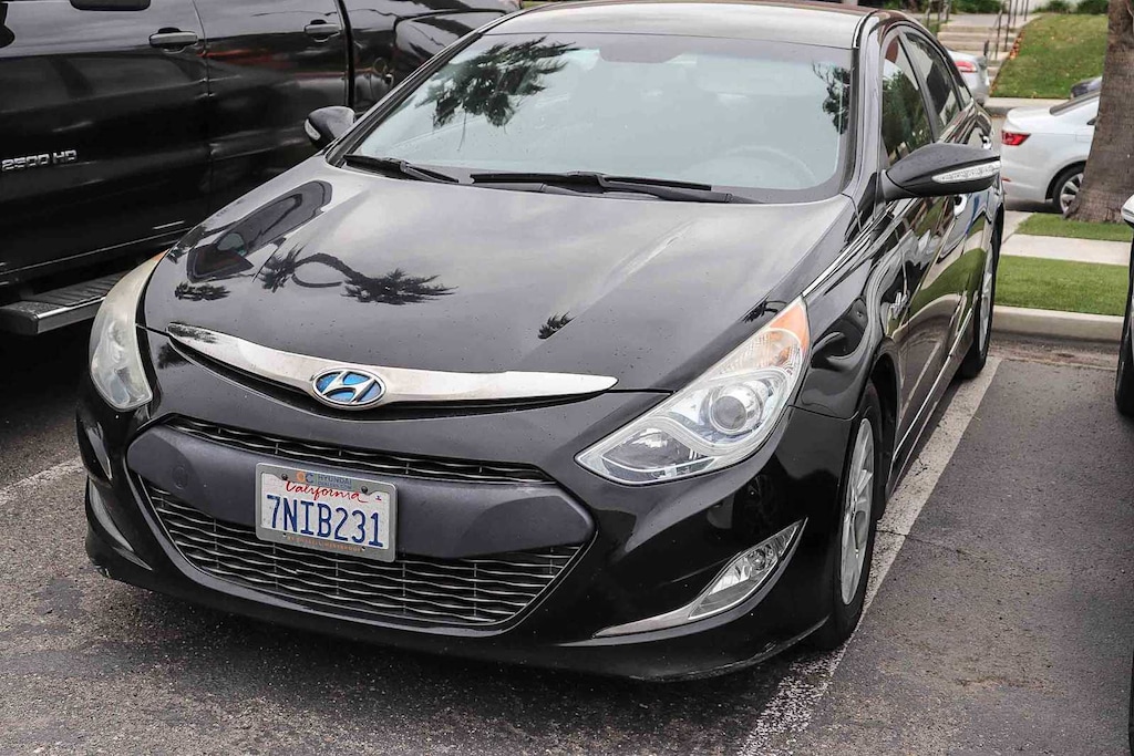 Used 2015 Hyundai Sonata Hybrid Sedan