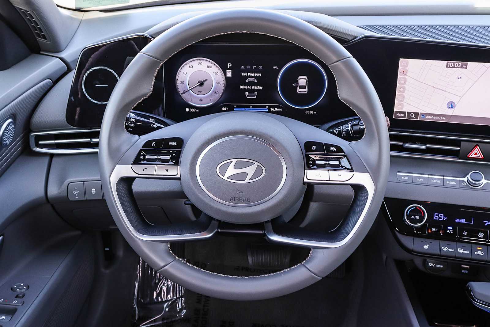 Thumbnail: 2025 Hyundai Elantra - 17