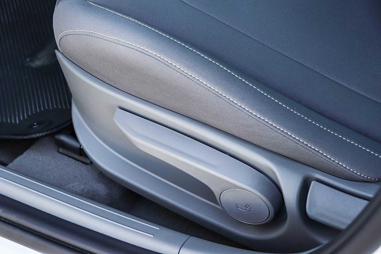 Thumbnail: 2026 Hyundai Elantra - 24