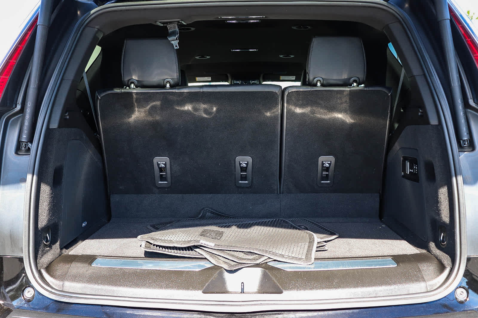 Thumbnail: 2021 Cadillac Escalade - 33