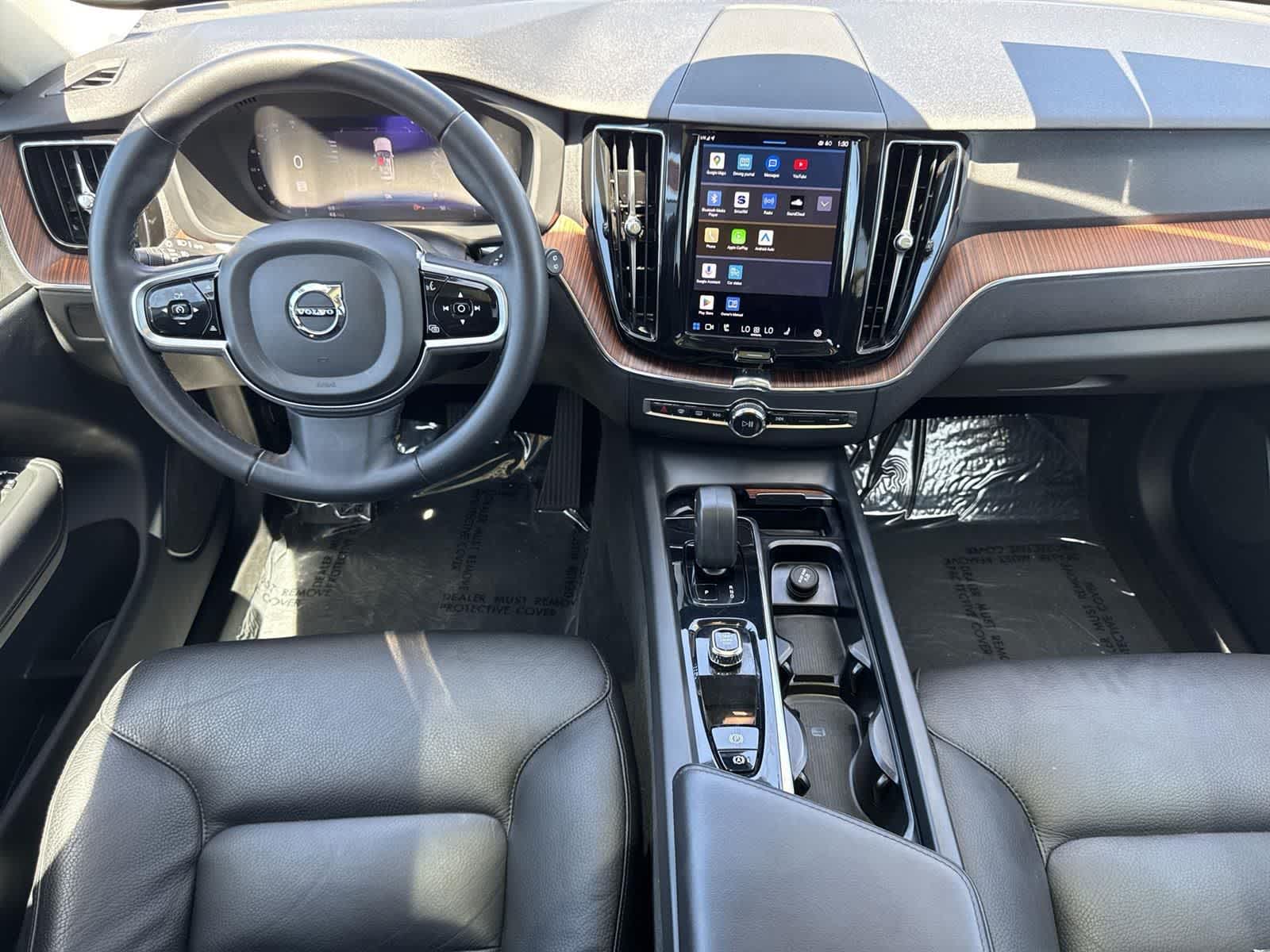 Thumbnail: 2023 Volvo XC60 - 9