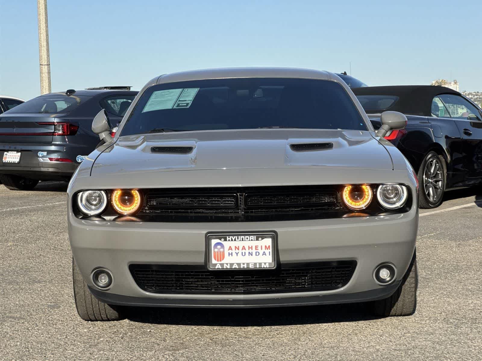 2023 Dodge Challenger SXT photo 2