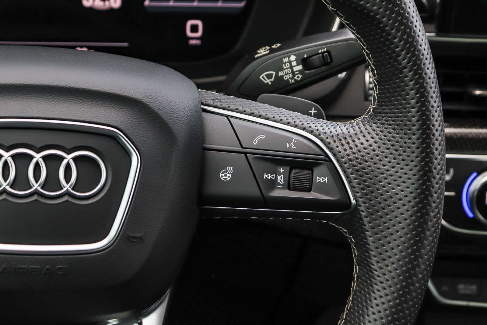 Thumbnail: 2023 Audi S5 - 23