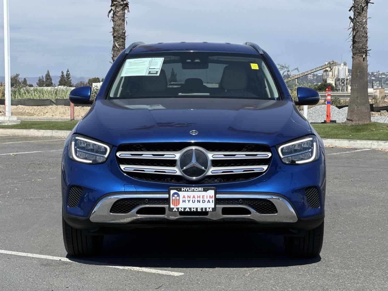 2022 Mercedes Benz GLC 300 photo 2