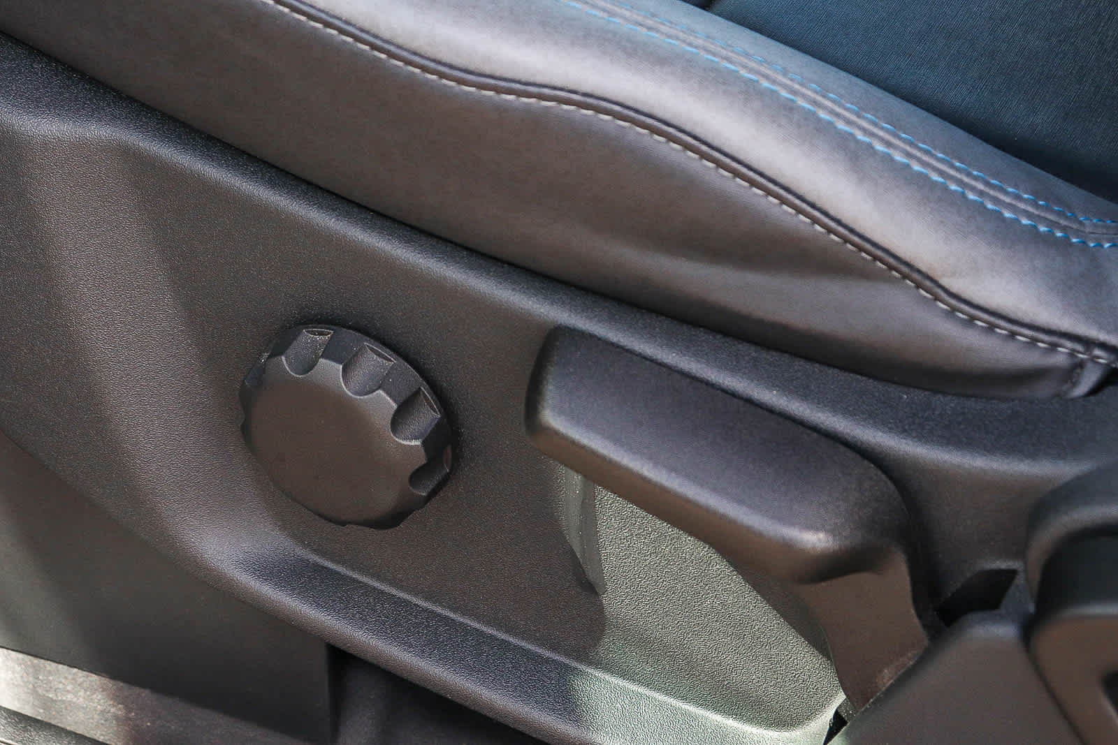 Thumbnail: 2022 Ford Bronco - 27