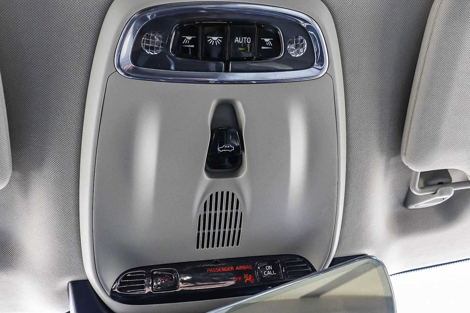 Thumbnail: 2022 Volvo XC90 - 33