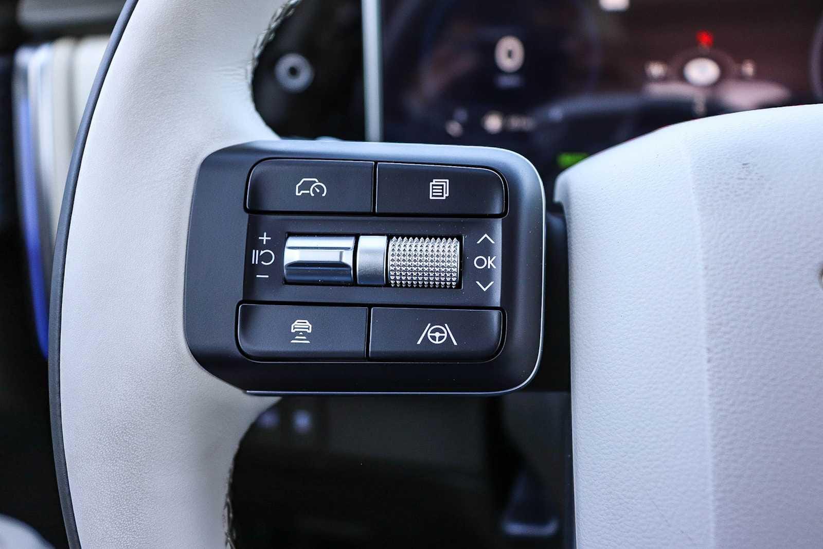 Thumbnail: 2025 Hyundai Santa Fe - 28